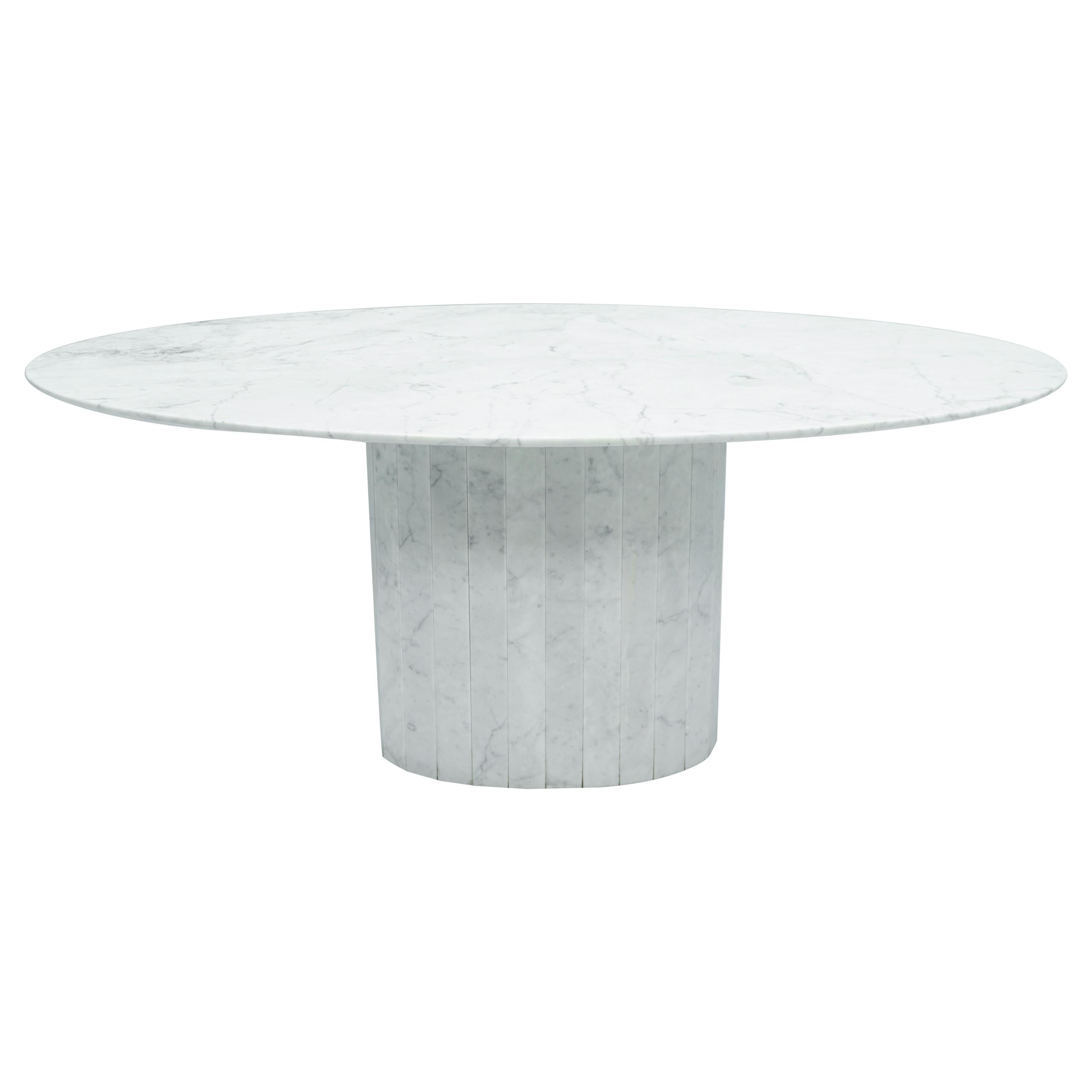 White Oval Carrara Marble Dining Table, 1970s For Sale