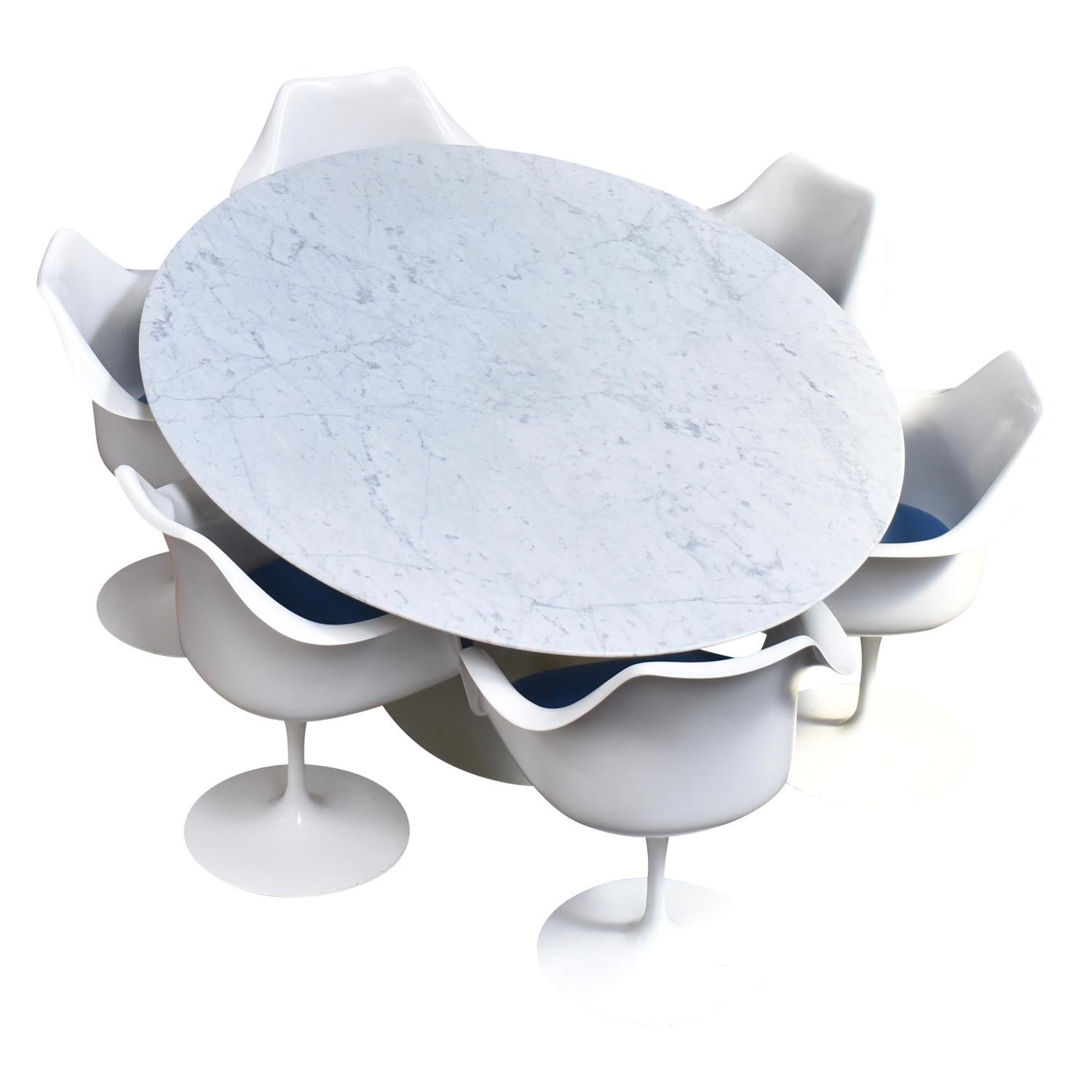 Oval Carrara Marble Dining Table by Eero Saarinen for Knoll 2