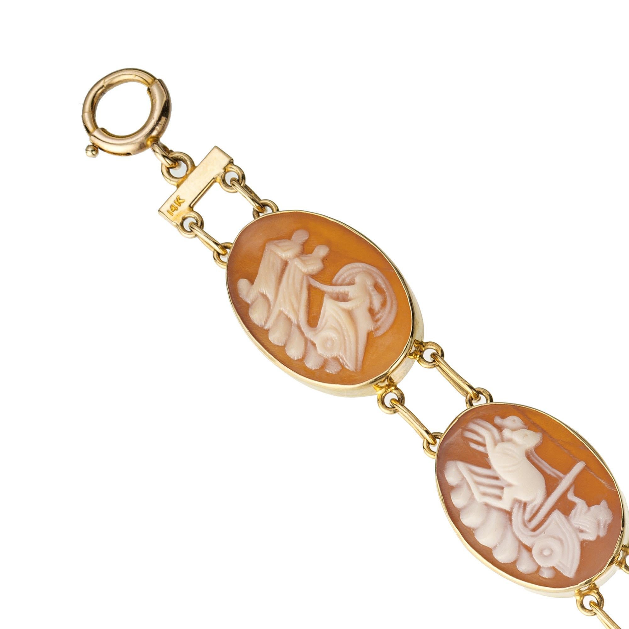 Oval Carved Cameo Yellow Mid-Century Gold Bracelet For Sale 1