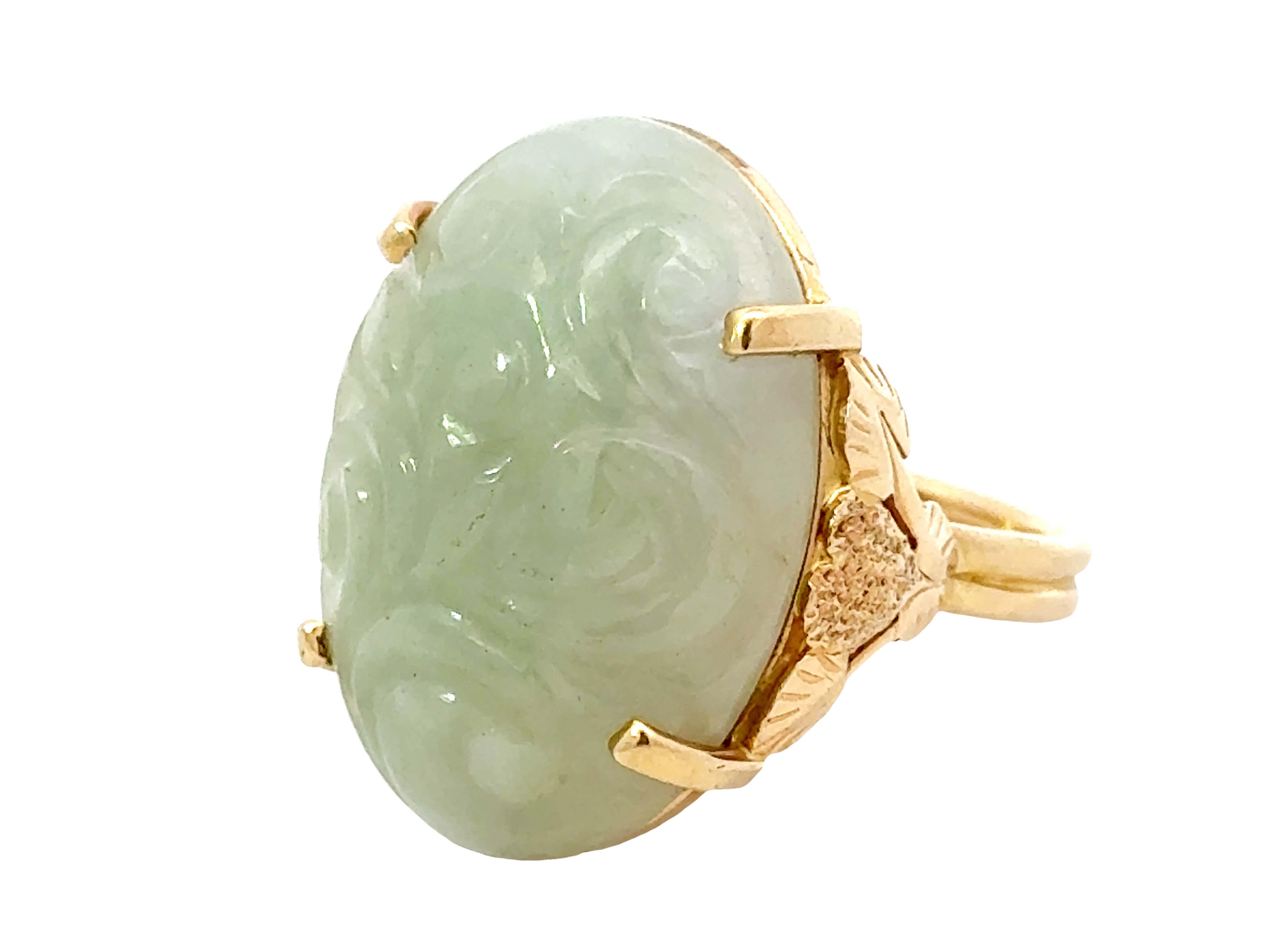 Oval Cut Oval Carved Nephrite Jade Ring 14K Yellow Gold For Sale