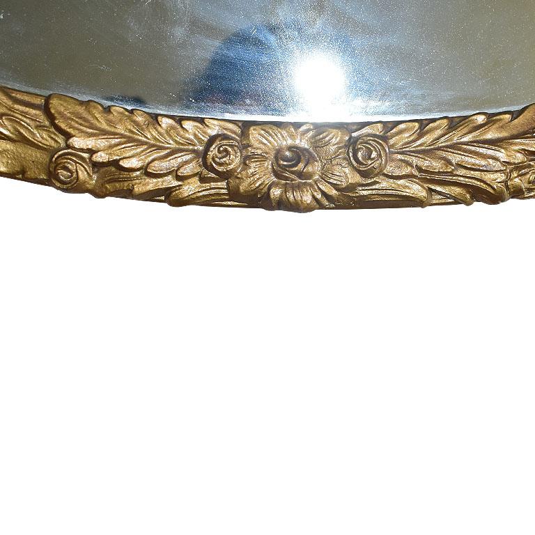 Oval Carved Vine Gilt Wood Mirror In Good Condition In Oklahoma City, OK