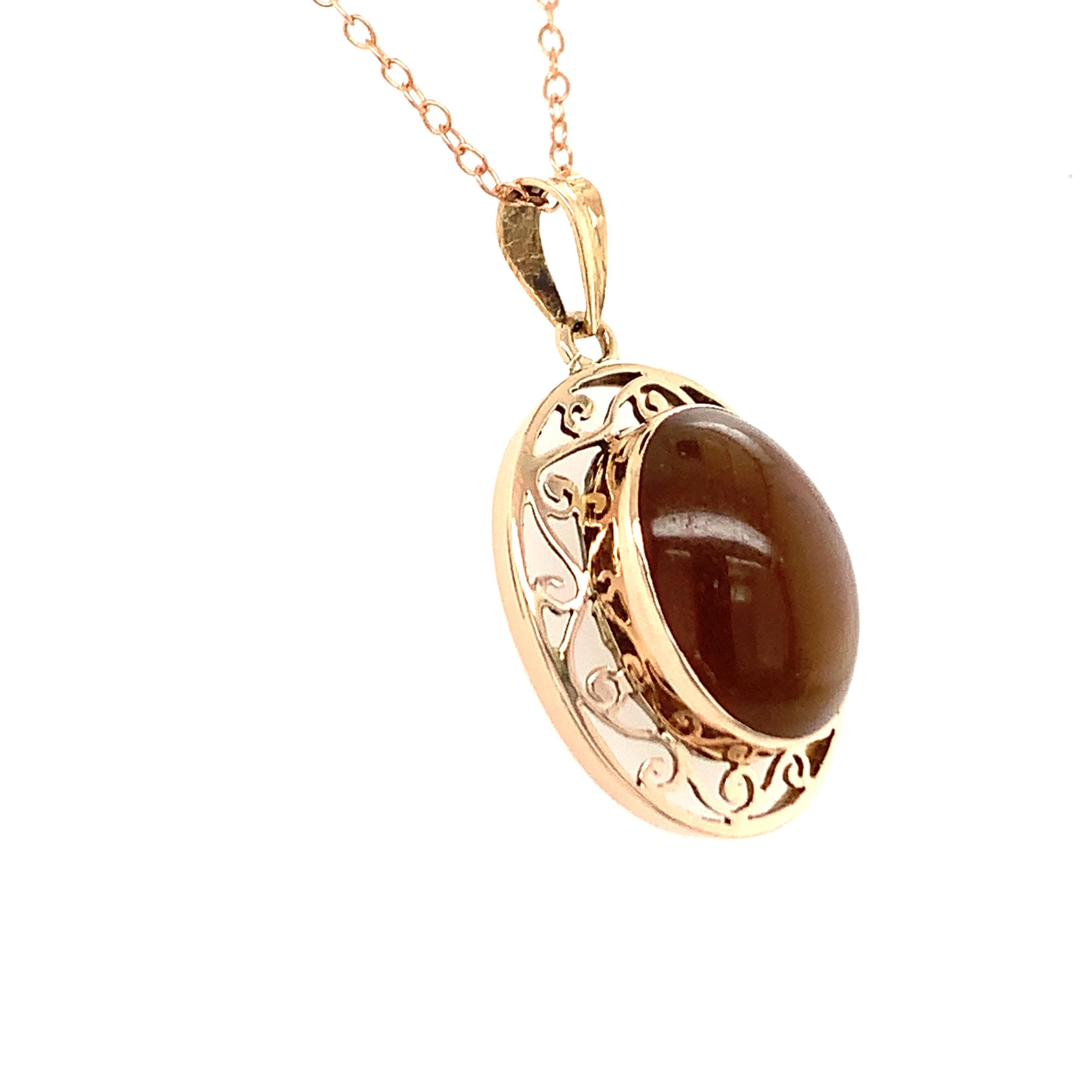 Oval Cut Oval Cat’s Eye 14K Yellow Gold Pendant For Sale