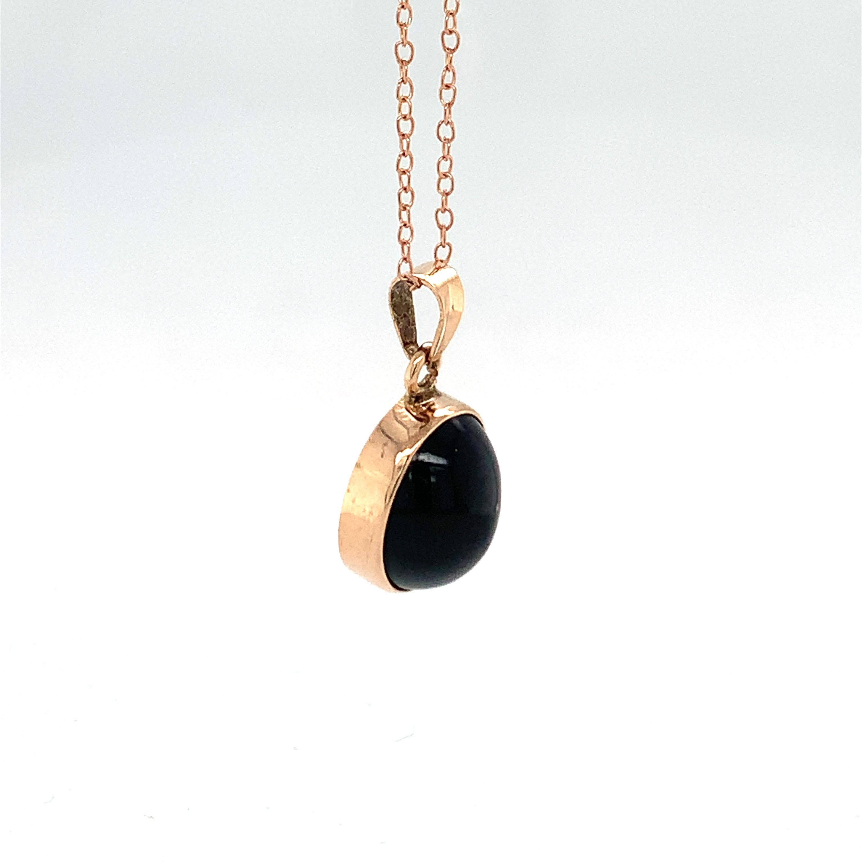 Oval Cat’s Eye 14K Yellow Gold Pendant For Sale 1