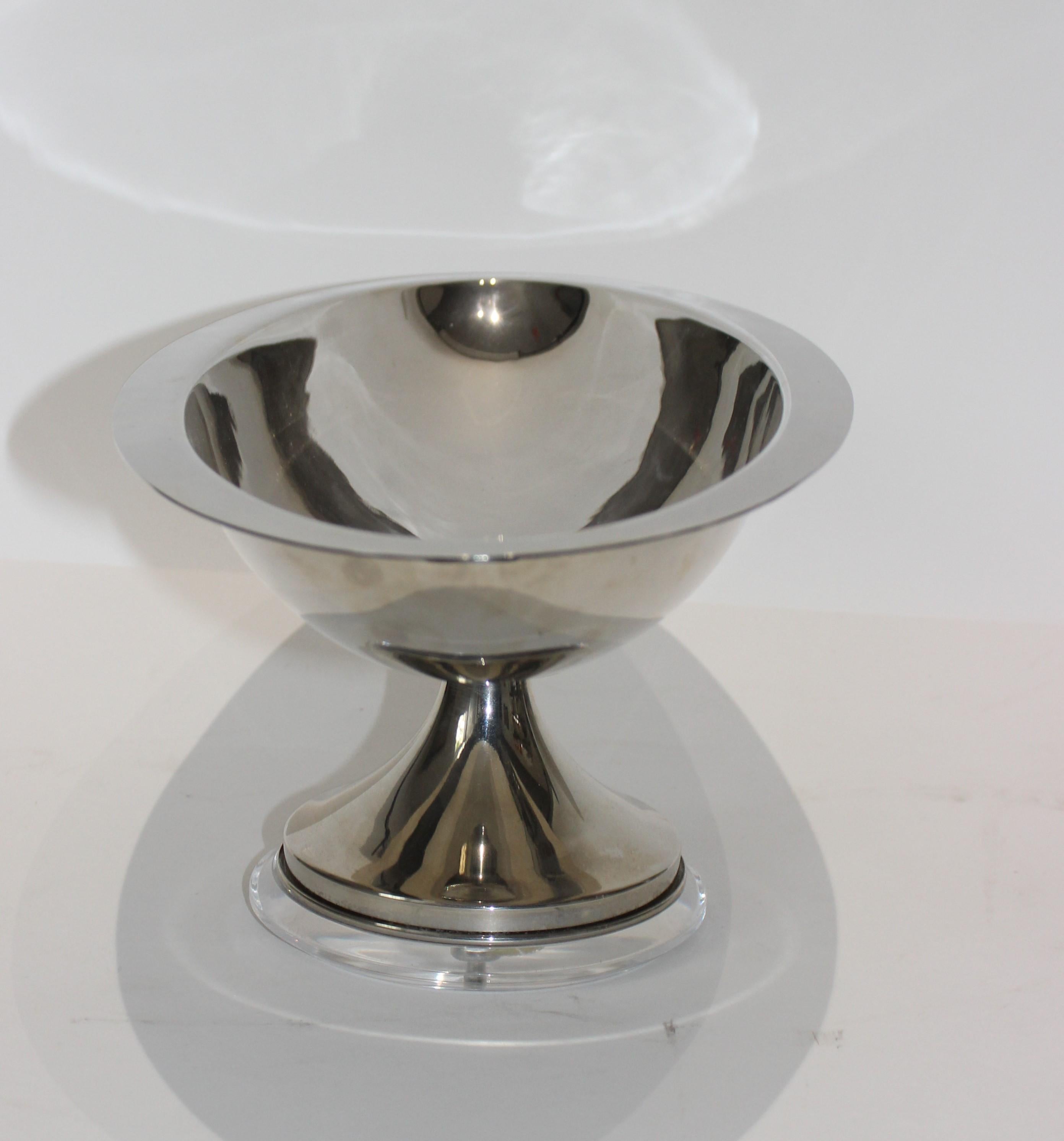Oval Centerpiece Bowl Chrome and Lucite 1