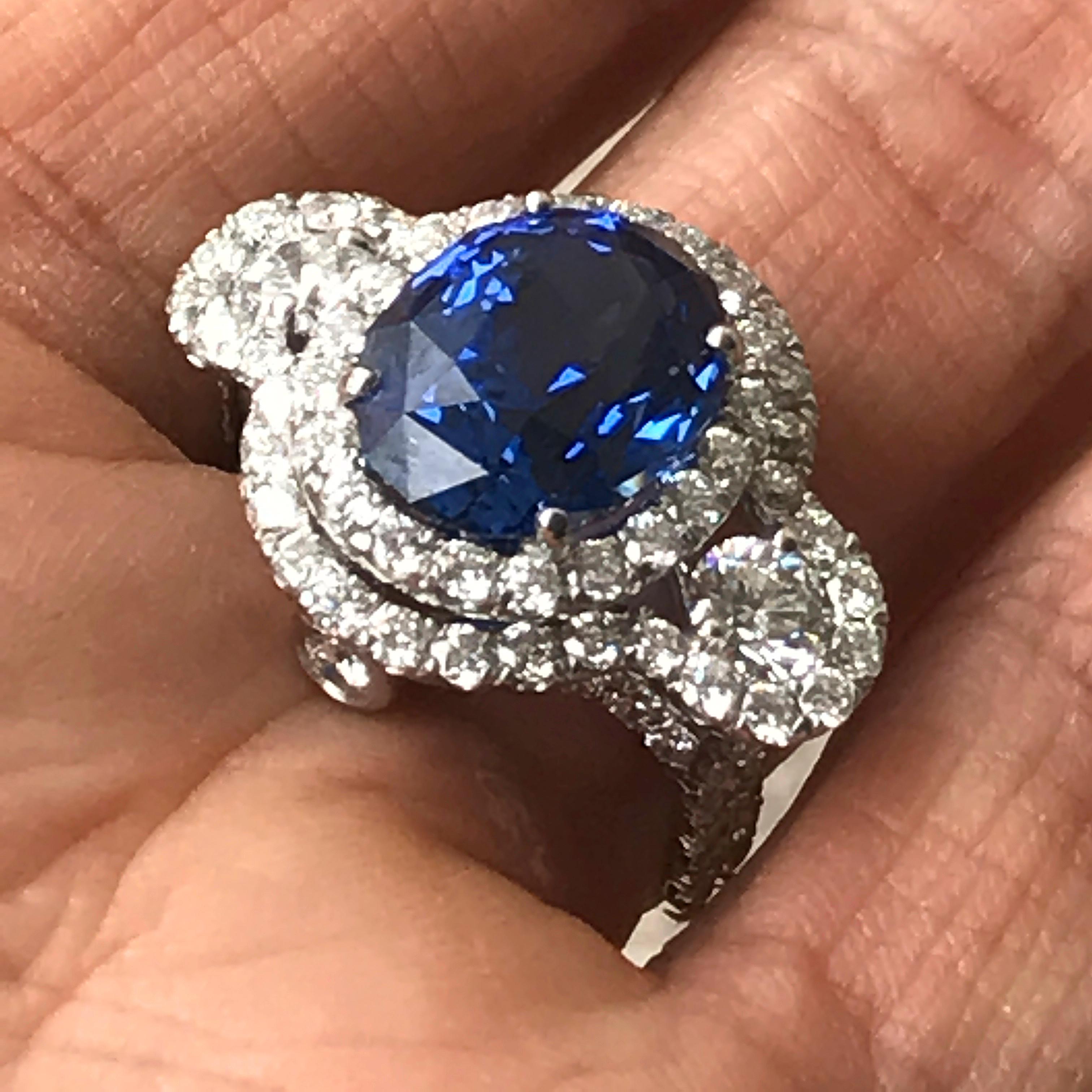 STO54001

Main Stone Details:

1. Carat Weight: 8.5

2. Color:  Blue

3. Tone:  Medium - Nice, 7.0 Out of 10

4. Hue: Intense Blue.

3. Clarity: Eye Clean , See Photos

4. Cut: This stone has a ideal cut

5. Origin: Ceylon



Diamonds:

Shape: