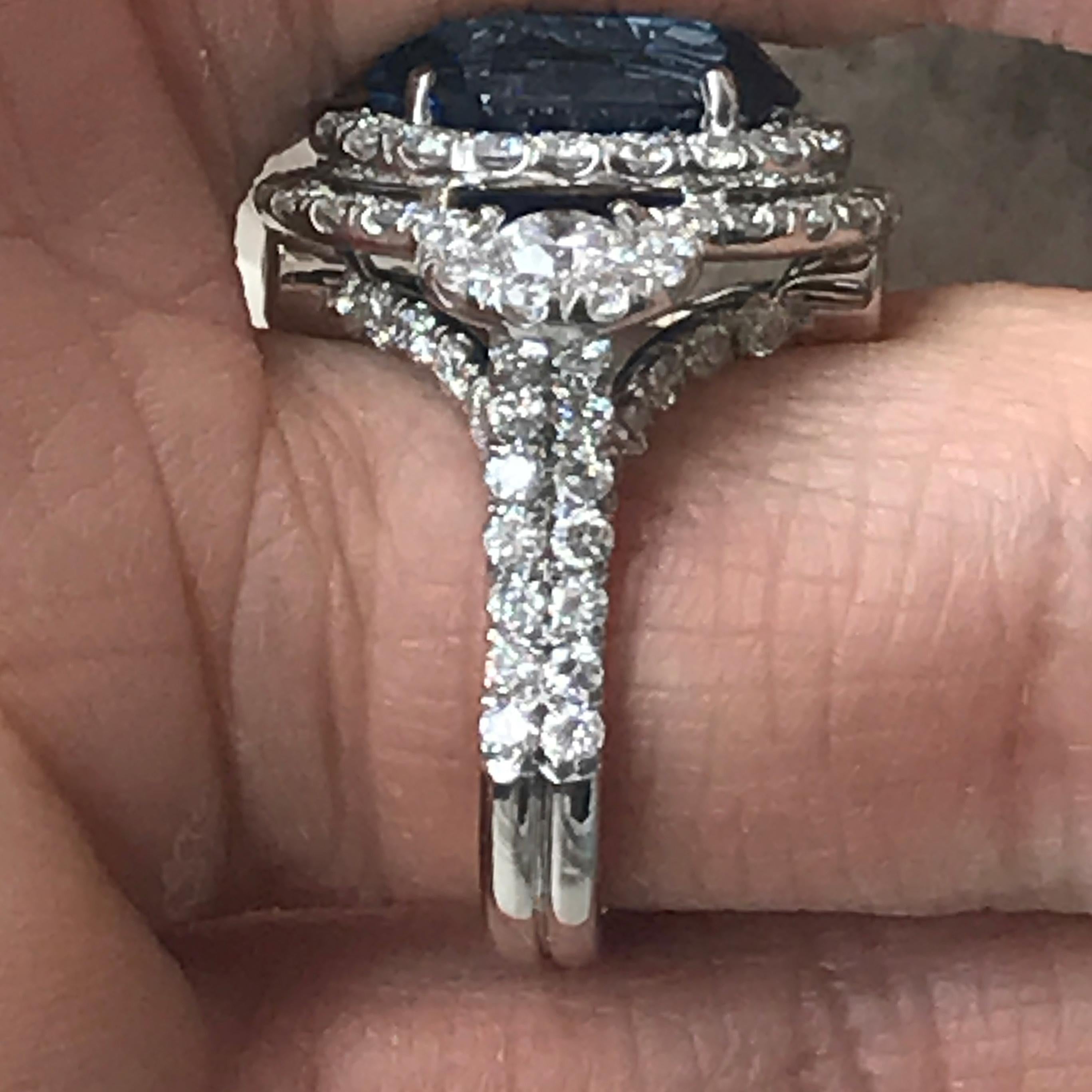 Oval Cut Oval Ceylon Sapphire Engagement Ring, 11.80 Carat, 18 Karat White Gold For Sale