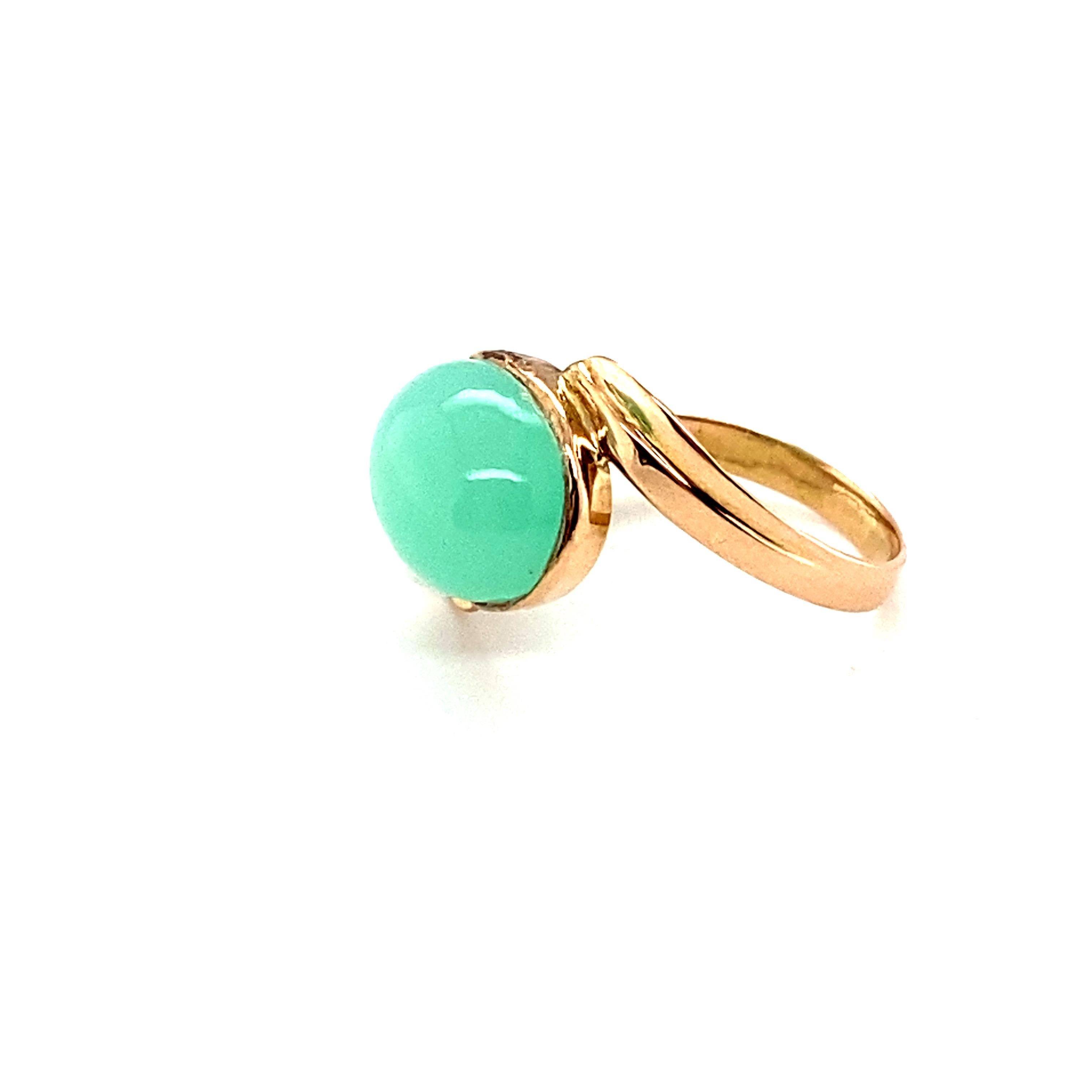 Oval Chalcedony Yellow Gold Solitaire Ring For Sale 7