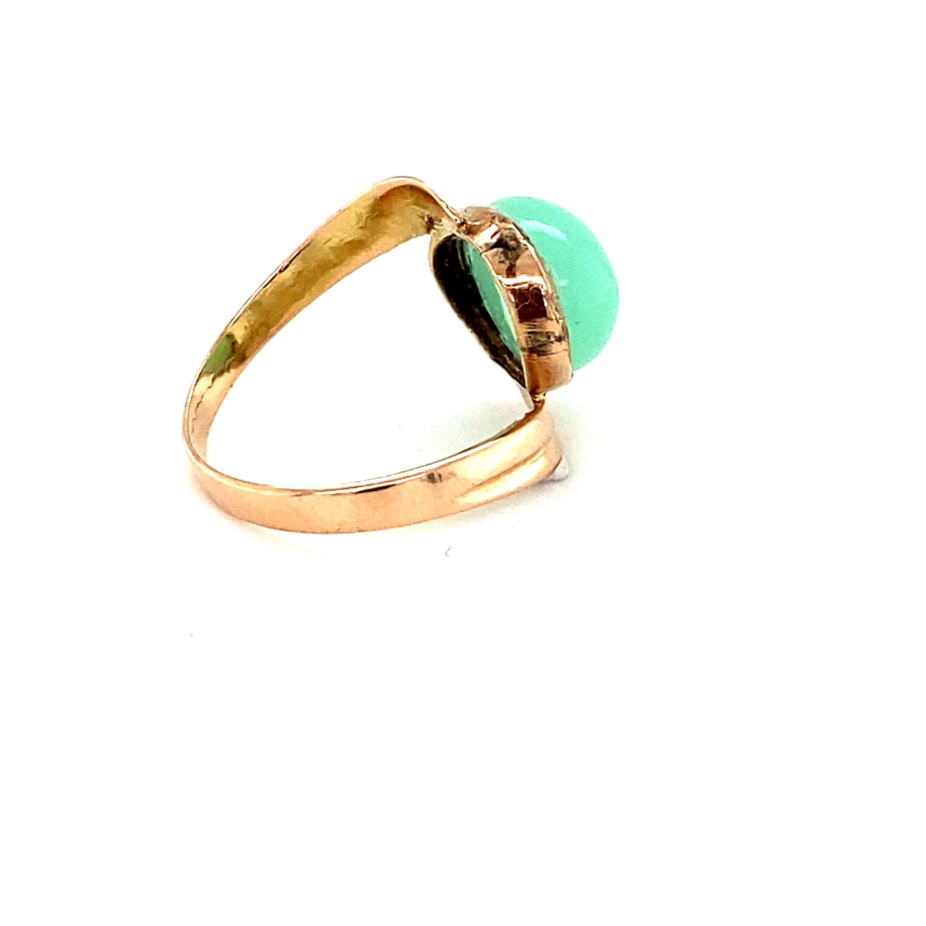 Oval Chalcedony Yellow Gold Solitaire Ring For Sale 1