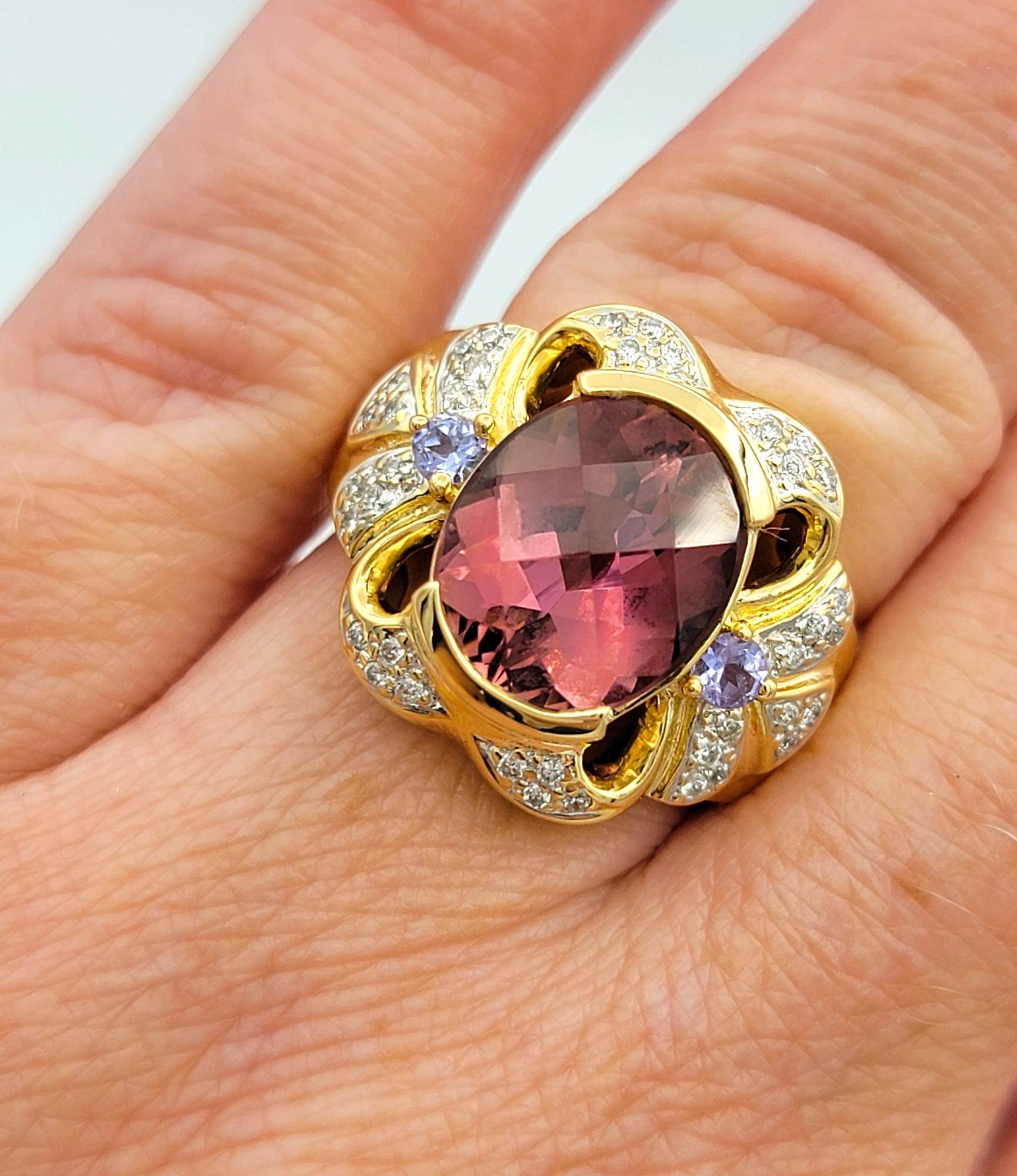 Bague ovale en or 18 carats avec tourmaline rose, tanzanite et diamant en vente 2