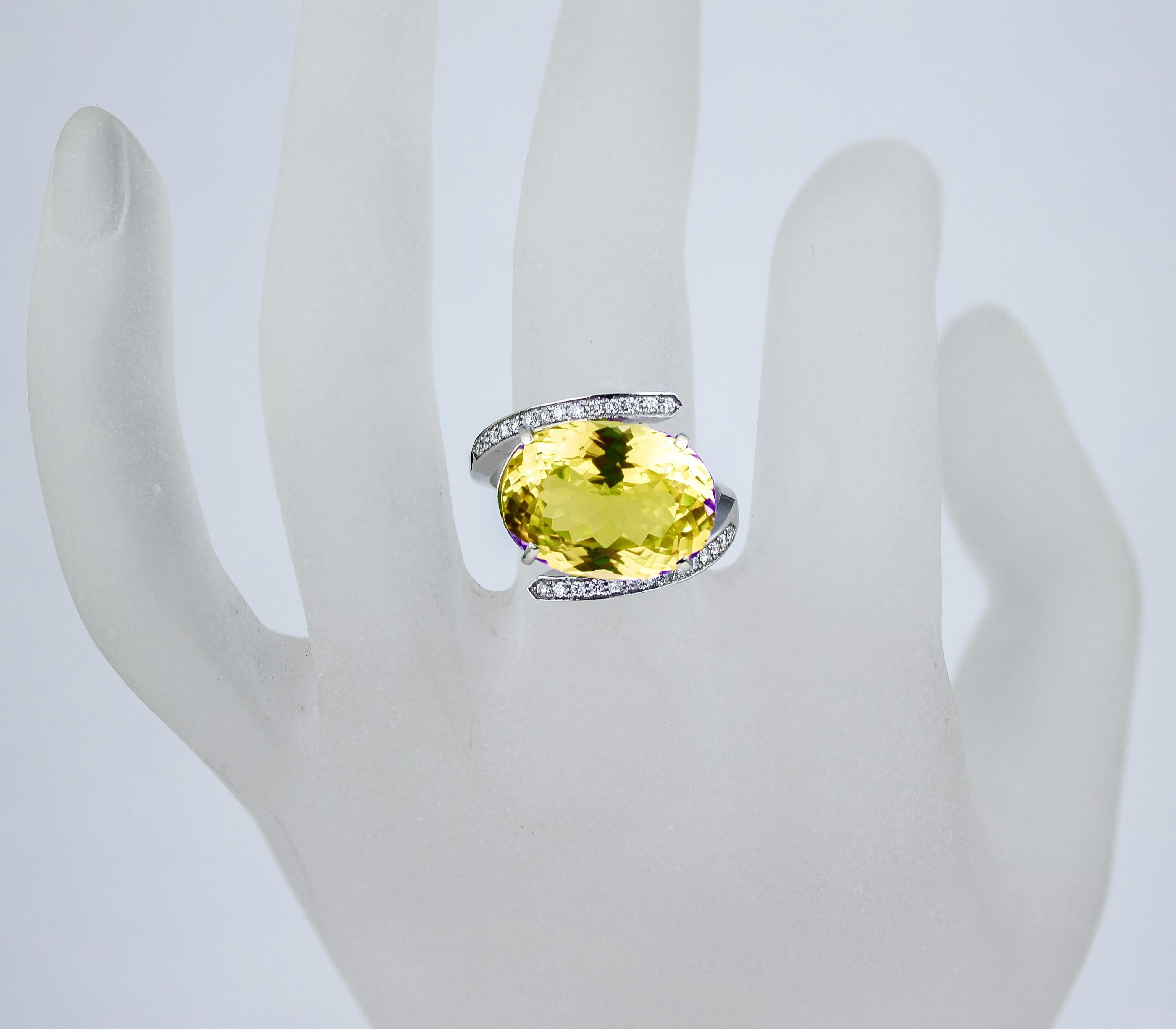 in vendita:  Anello ovale in oro massiccio 14k con citrino. 4