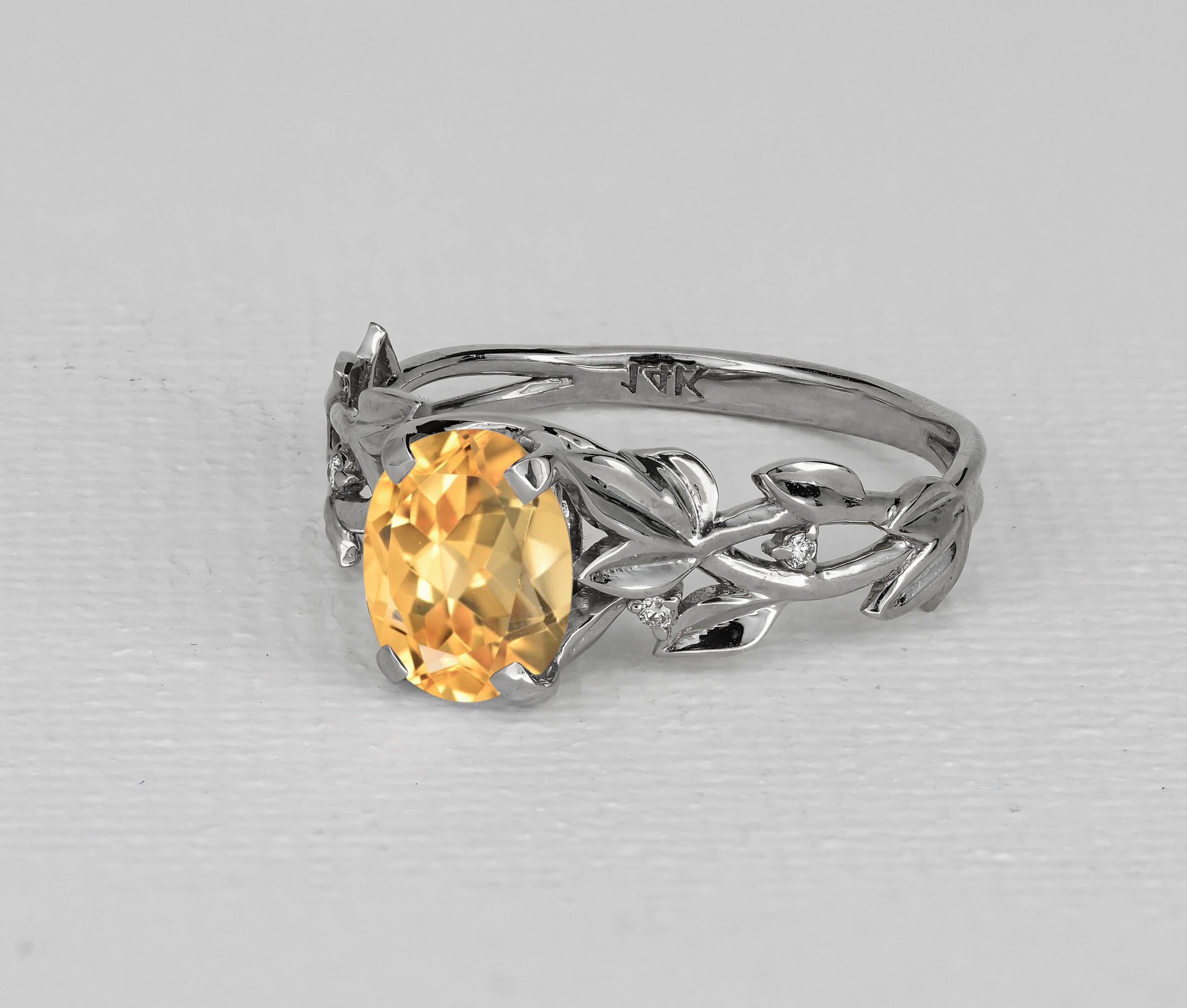 Oval citrine ring.  In New Condition For Sale In Istanbul, TR