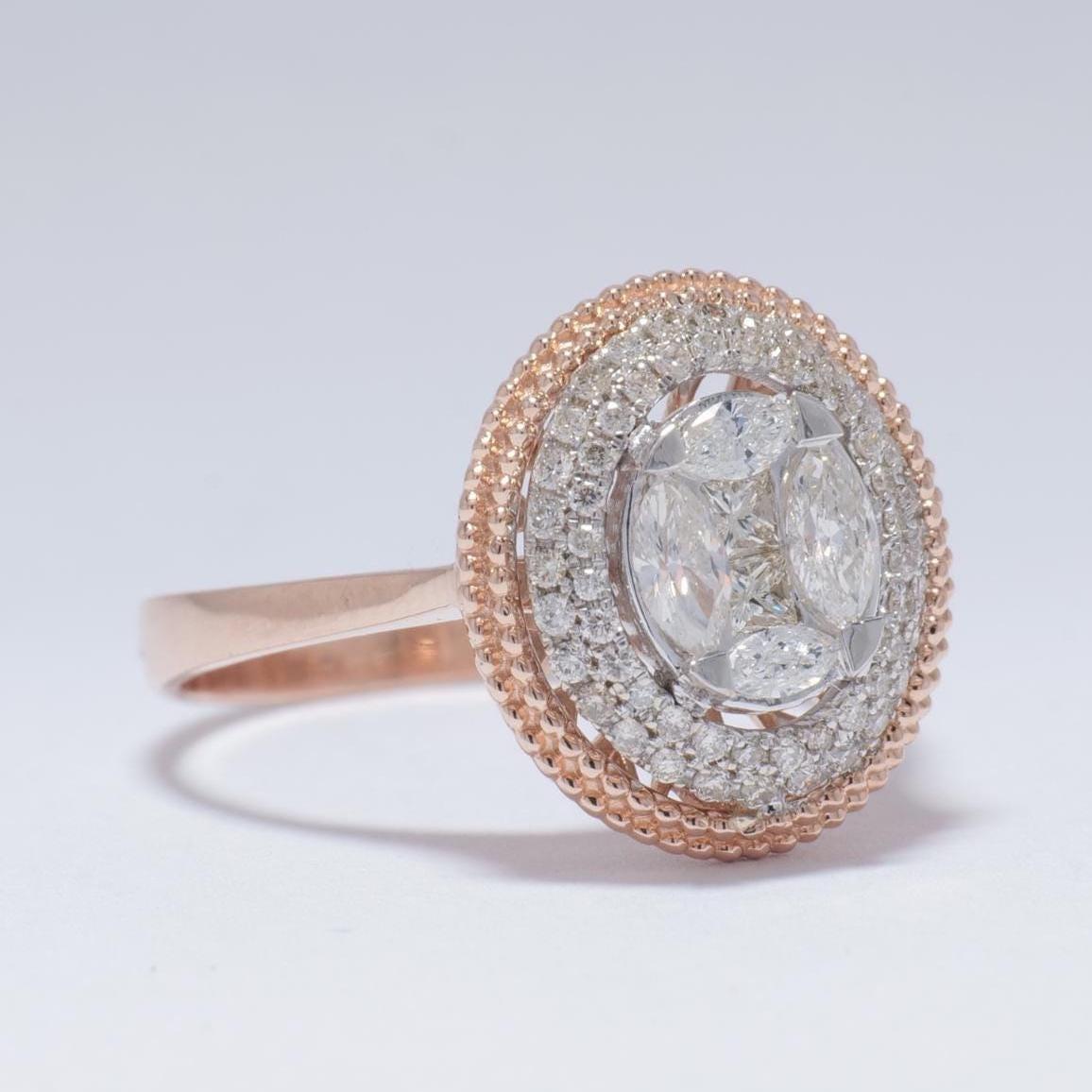 Oval Cluster Natural Diamond Ring in 14K Solid Gold (Certified) im Zustand „Neu“ im Angebot in New Delhi, DL