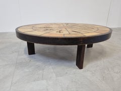 Table basse ovale de Roger Capron, années 1970