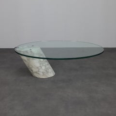 Tavolino ovale in marmo di Carrara e vetro di Ronald Schmitt, Germania, anni '70