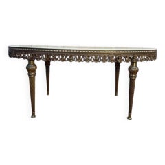 Oval coffee table in Louis XVI style