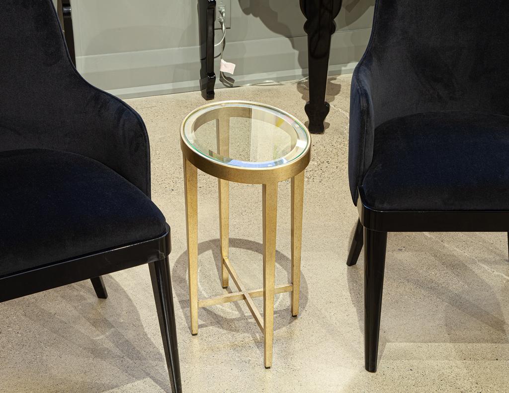 Table à boire contemporaine ovale en or en vente 4