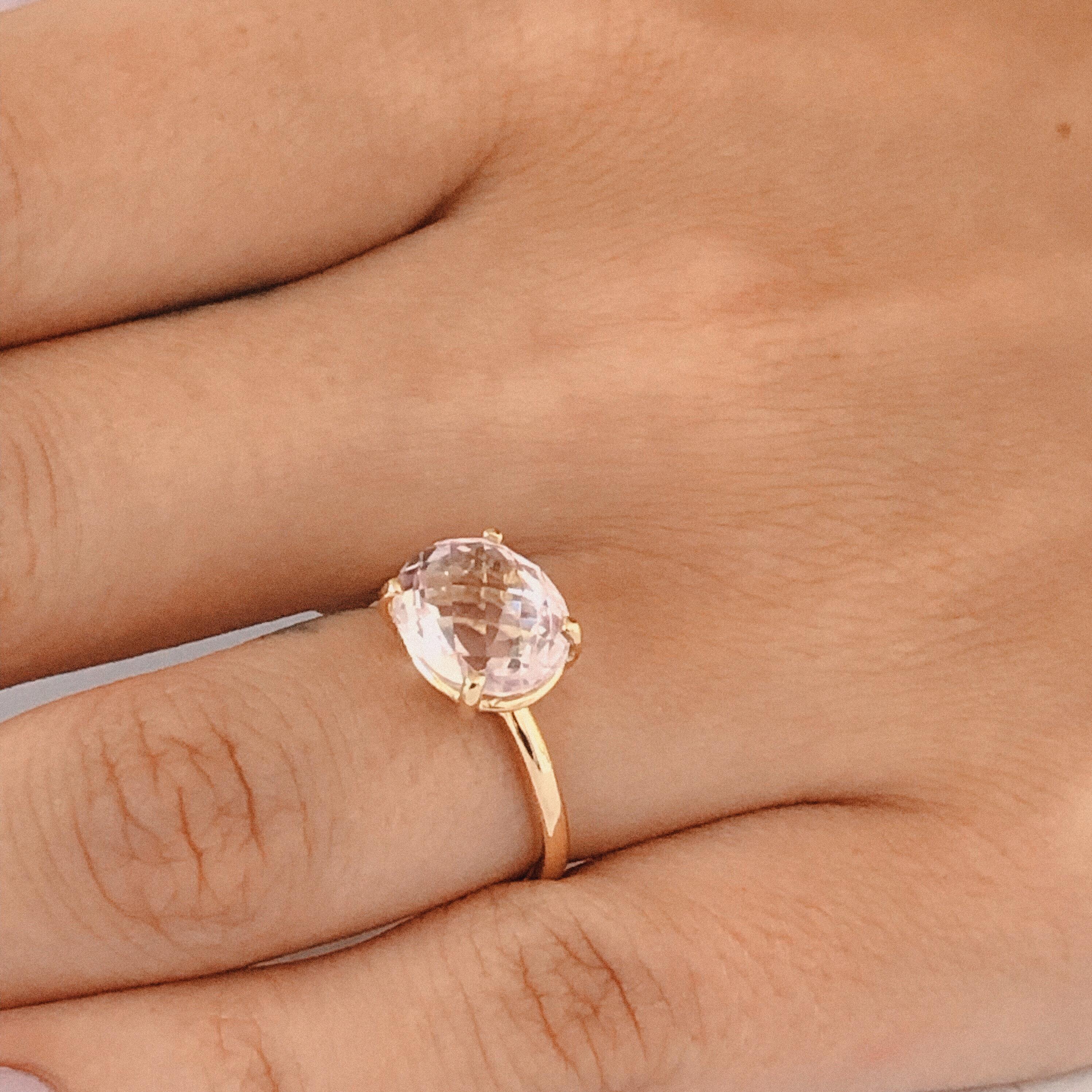 Cushion Kunzite Set in 18 Karat Yellow Gold Fashion Ring In New Condition In New York, NY