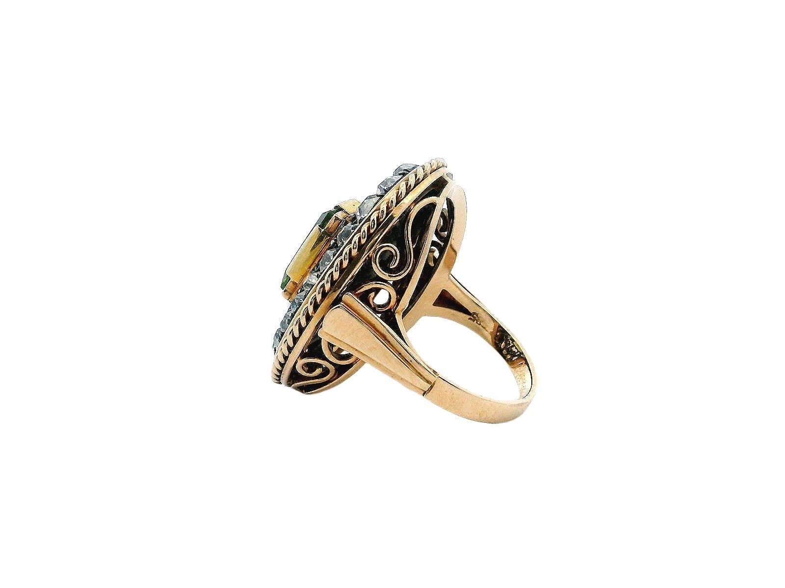 Oval Cushion Peridot Ring with Diamond in Silver Filigree. In Excellent Condition For Sale In Great Neck Plaza, NY