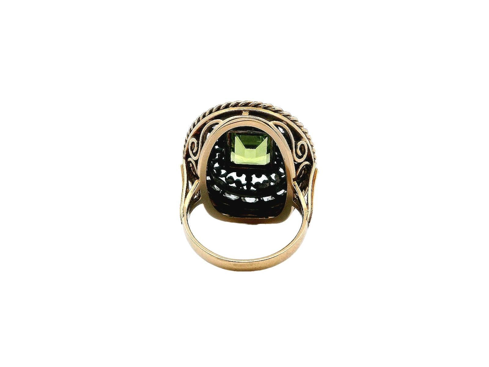 Oval Cushion Peridot Ring with Diamond in Silver Filigree. For Sale 1