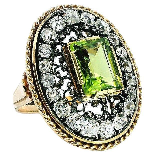 Oval Cushion Peridot Ring with Diamond in Silver Filigree. For Sale