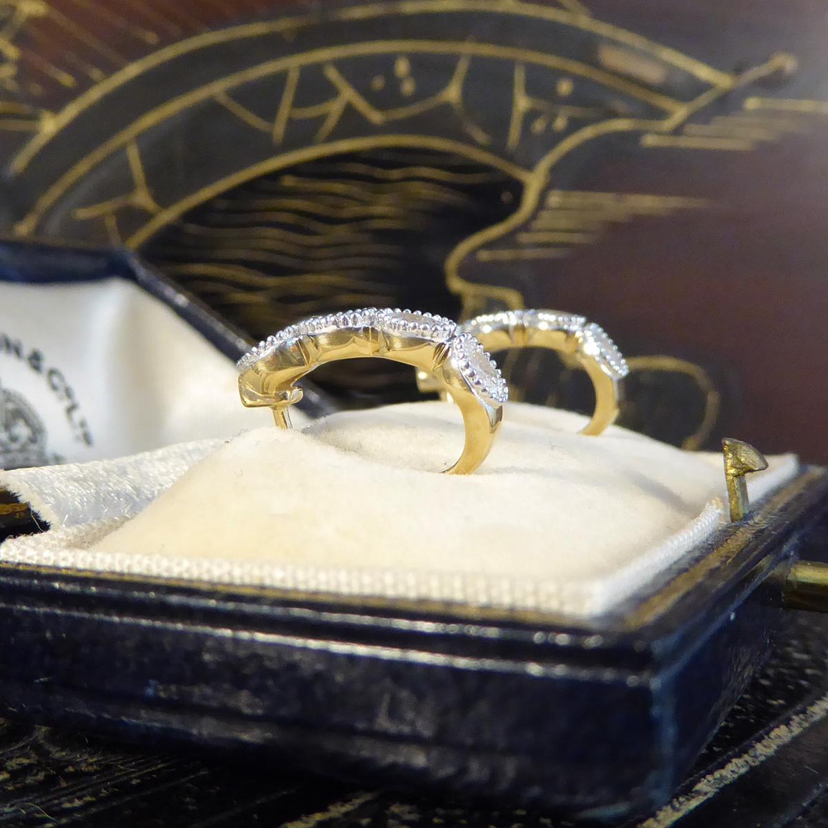 Créoles huggies en or 18 carats avec diamants taille ovale de 0,70 carat Pour femmes en vente
