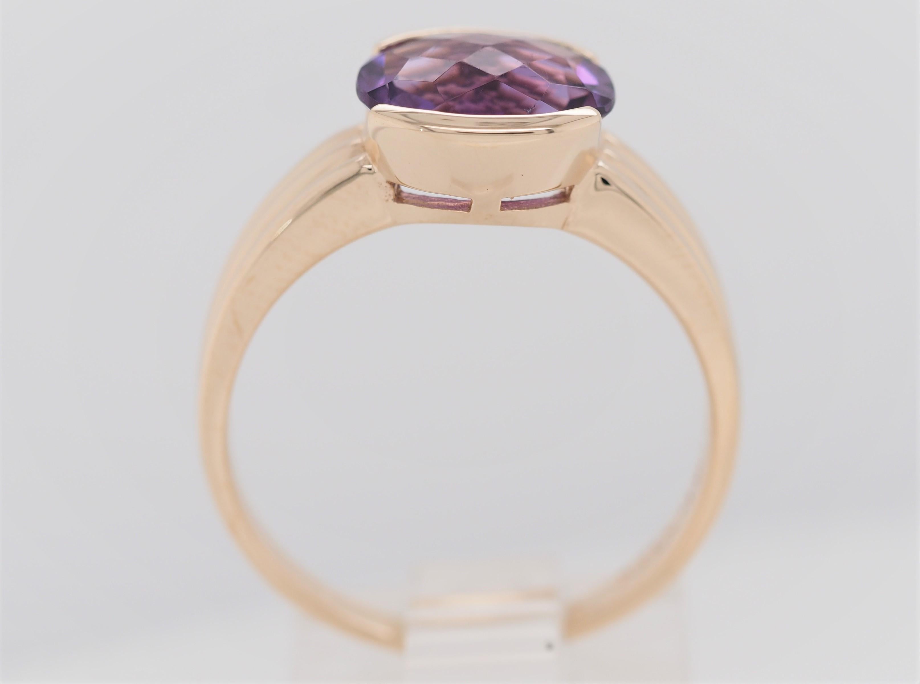 Oval Cut Amethyst 14 Karat Yellow Gold Fashion Ring For Sale 3