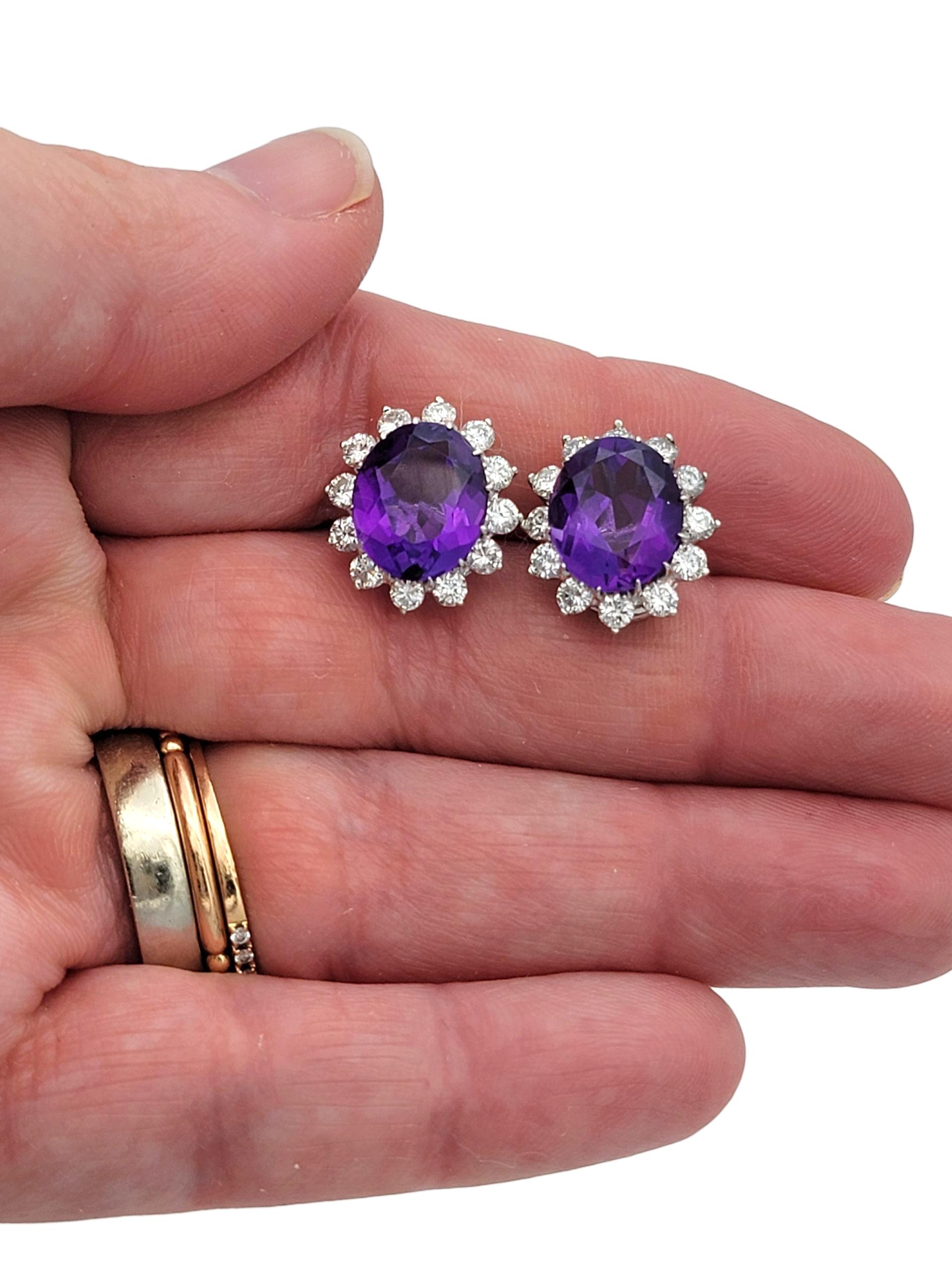 Boucles d'oreilles halo en or blanc 14 carats avec améthyste et diamant de taille ovale en vente 1