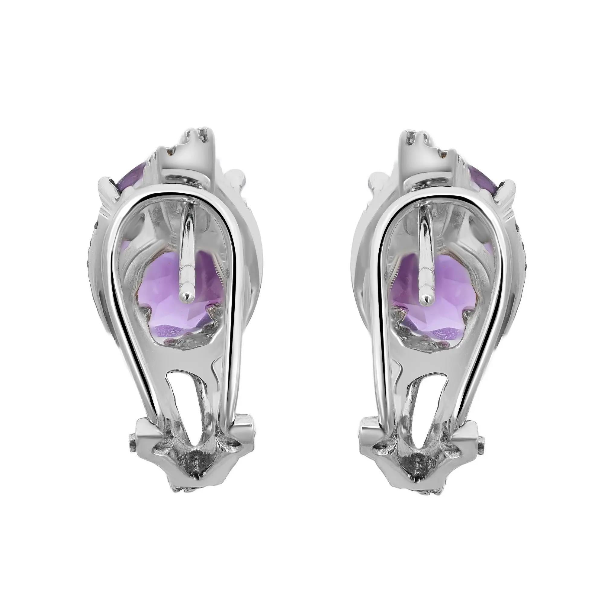 Moderne Boucles d'oreilles Huggie en or blanc 14K avec améthyste de taille ovale et diamant en vente