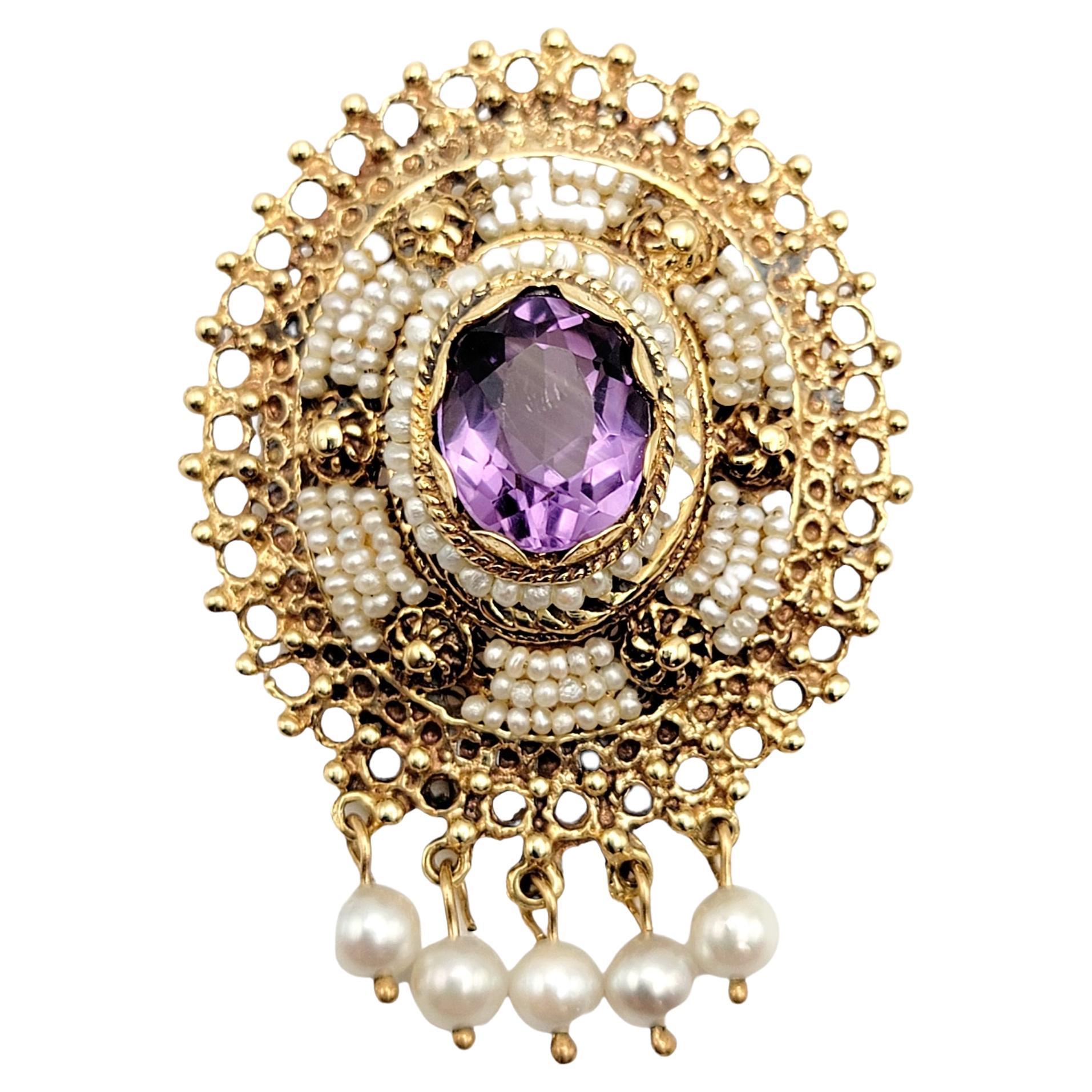 Broche/colgante de oro amarillo de 14 quilates con amatista de talla oval y perlas de Akoya y de semilla