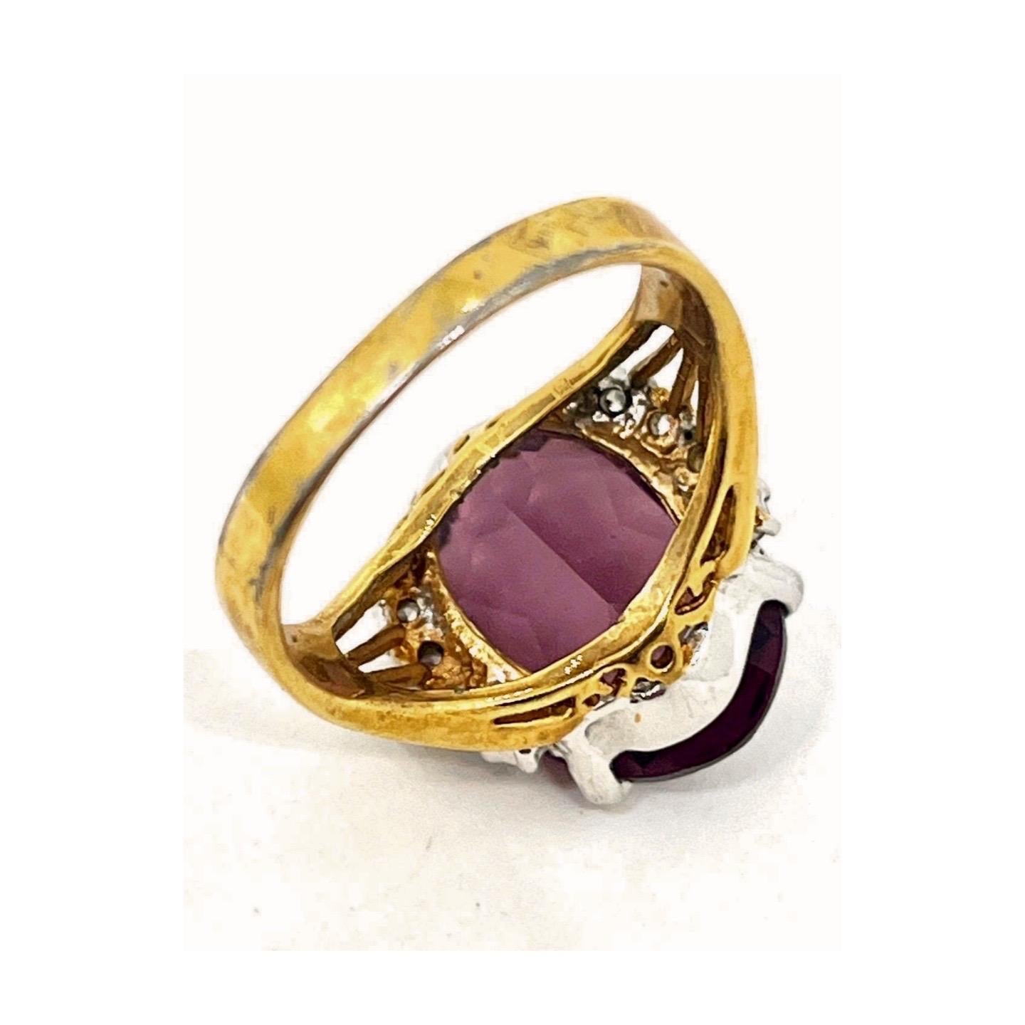 Oval-cut Amethyst, Clear Roundcut Rhinestone Cathedral Shank Ring, Sz 9, 1980s For Sale 2