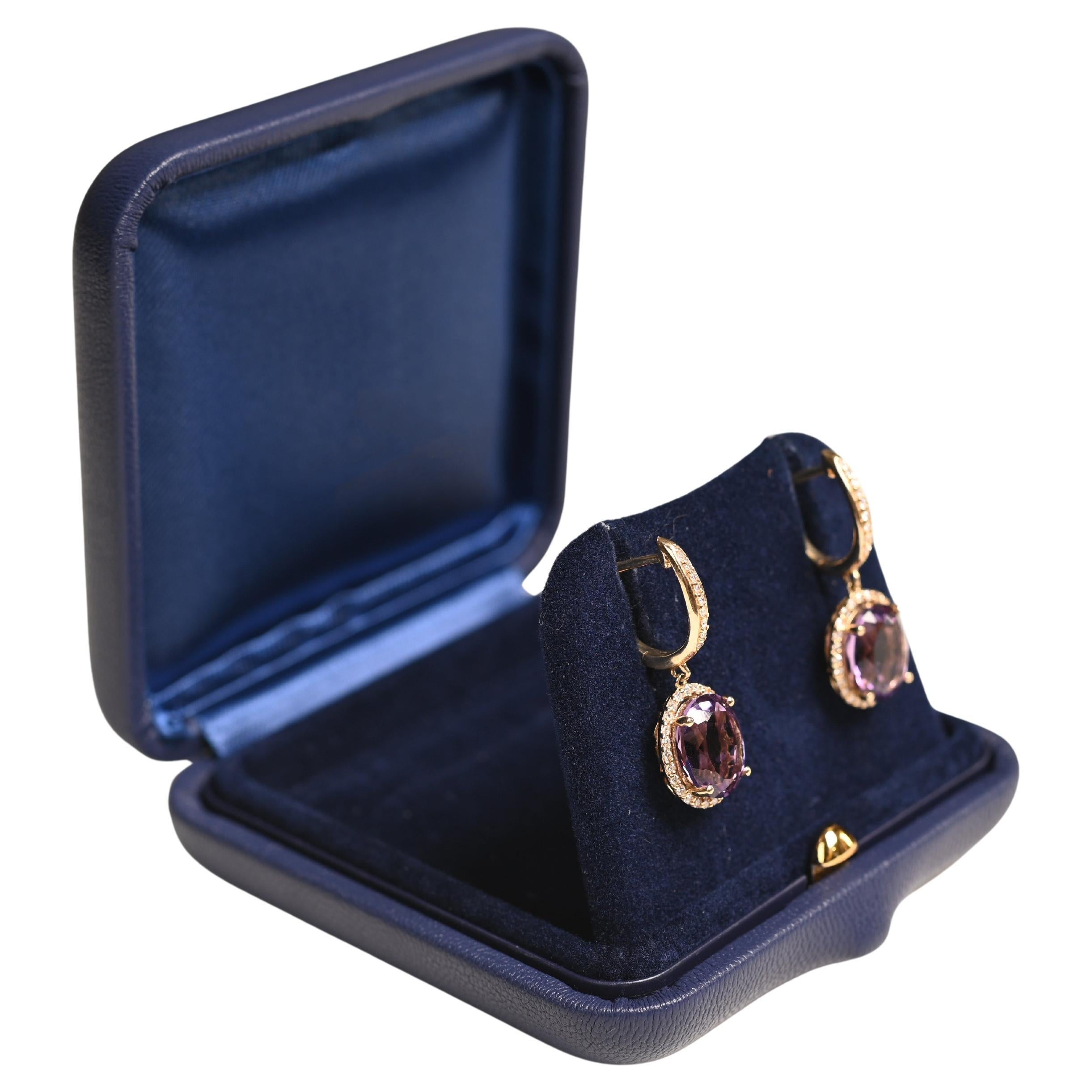 Boucles d'oreilles améthyste taille ovale, halo diamant, or jaune 14k