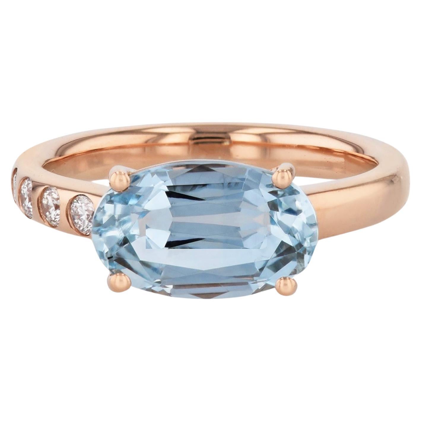 Ring aus Roségold mit Aquamarin im Ovalschliff und Diamant im Angebot