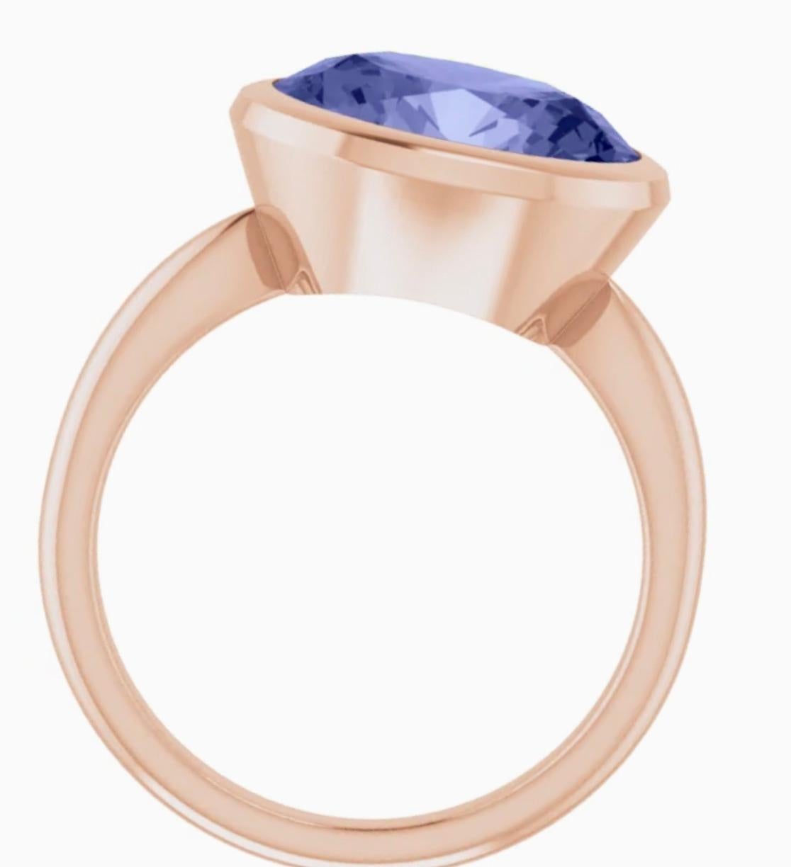 6.09 Carat Violet Purple Spinel Solitaire Oval Cut Bezel Ring 18K For Sale 1