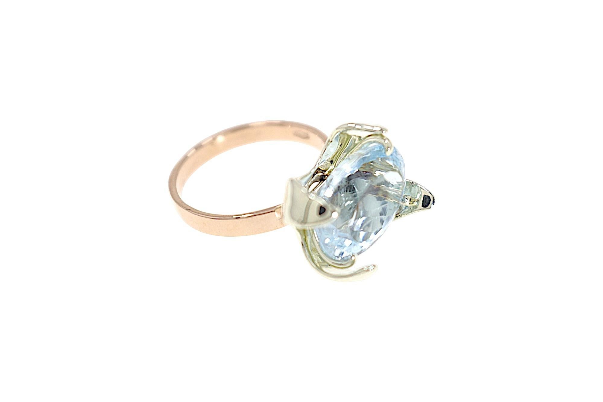 Women's Oval Cut Blue Aquamarine Rose and White Gold Ring Botta Gioielli Made in Italy For Sale