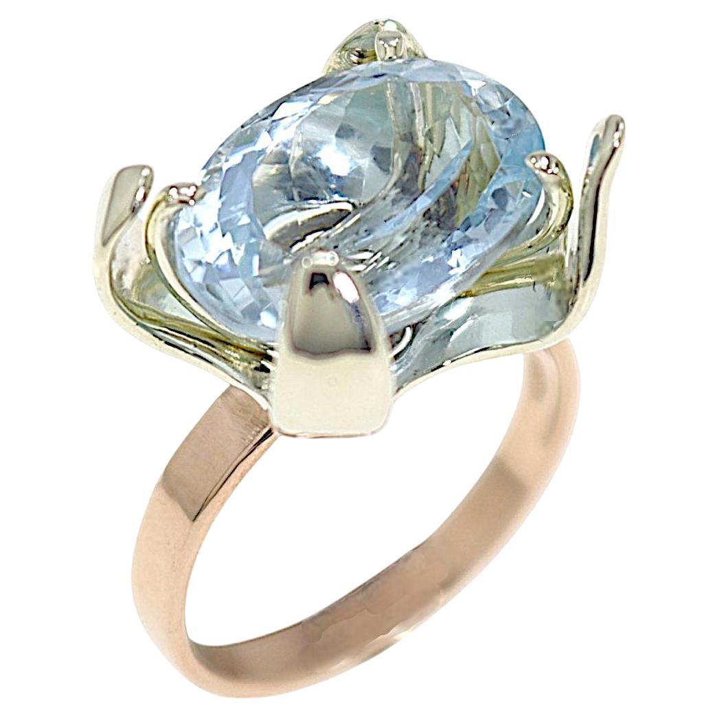 Oval Cut Blue Aquamarine Rose and White Gold Ring Botta Gioielli Made in Italy