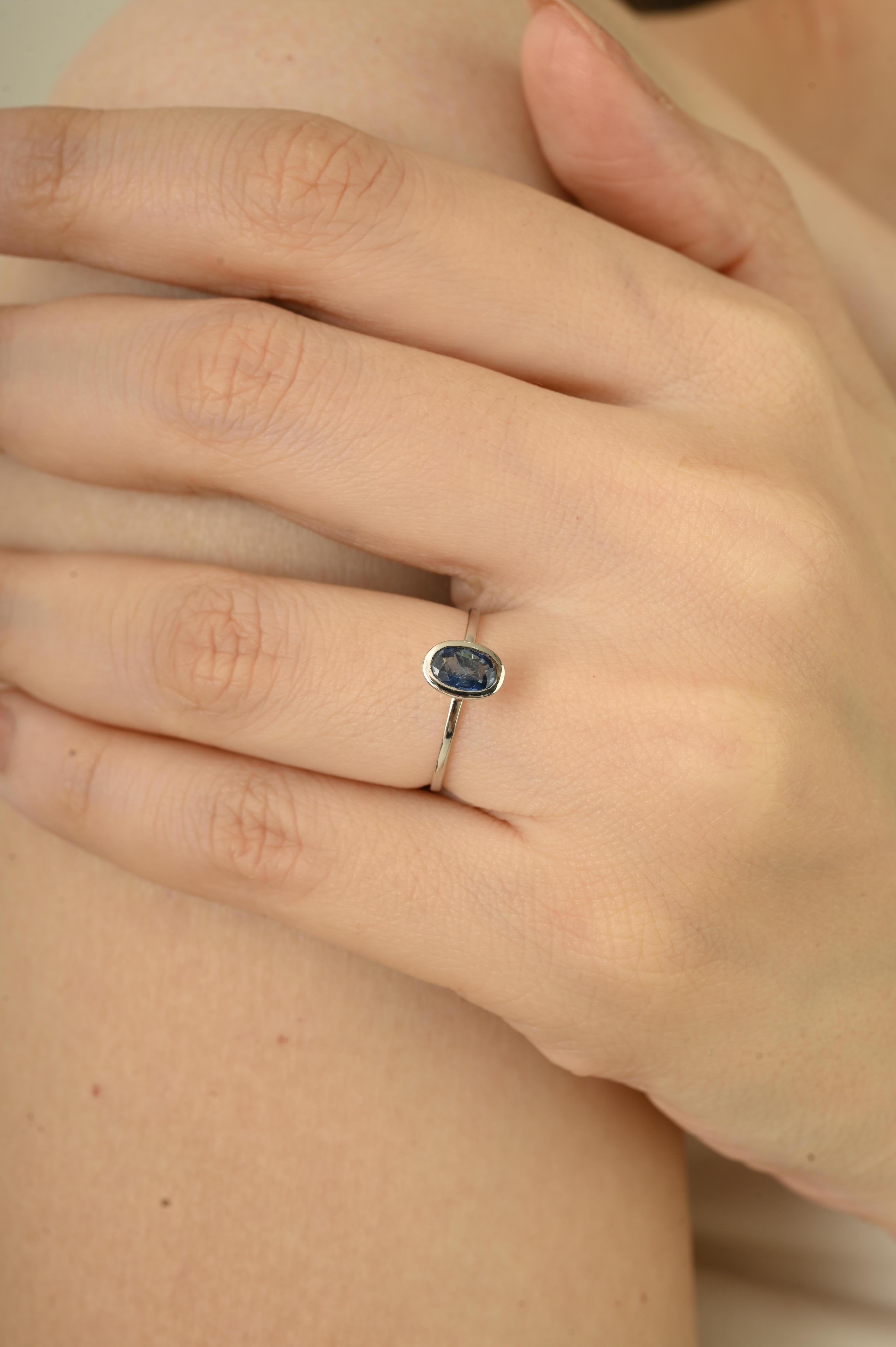 in vendita:  Anello solitario con zaffiro blu taglio ovale e castone in oro bianco 14 carati Gioielli di pregio 10