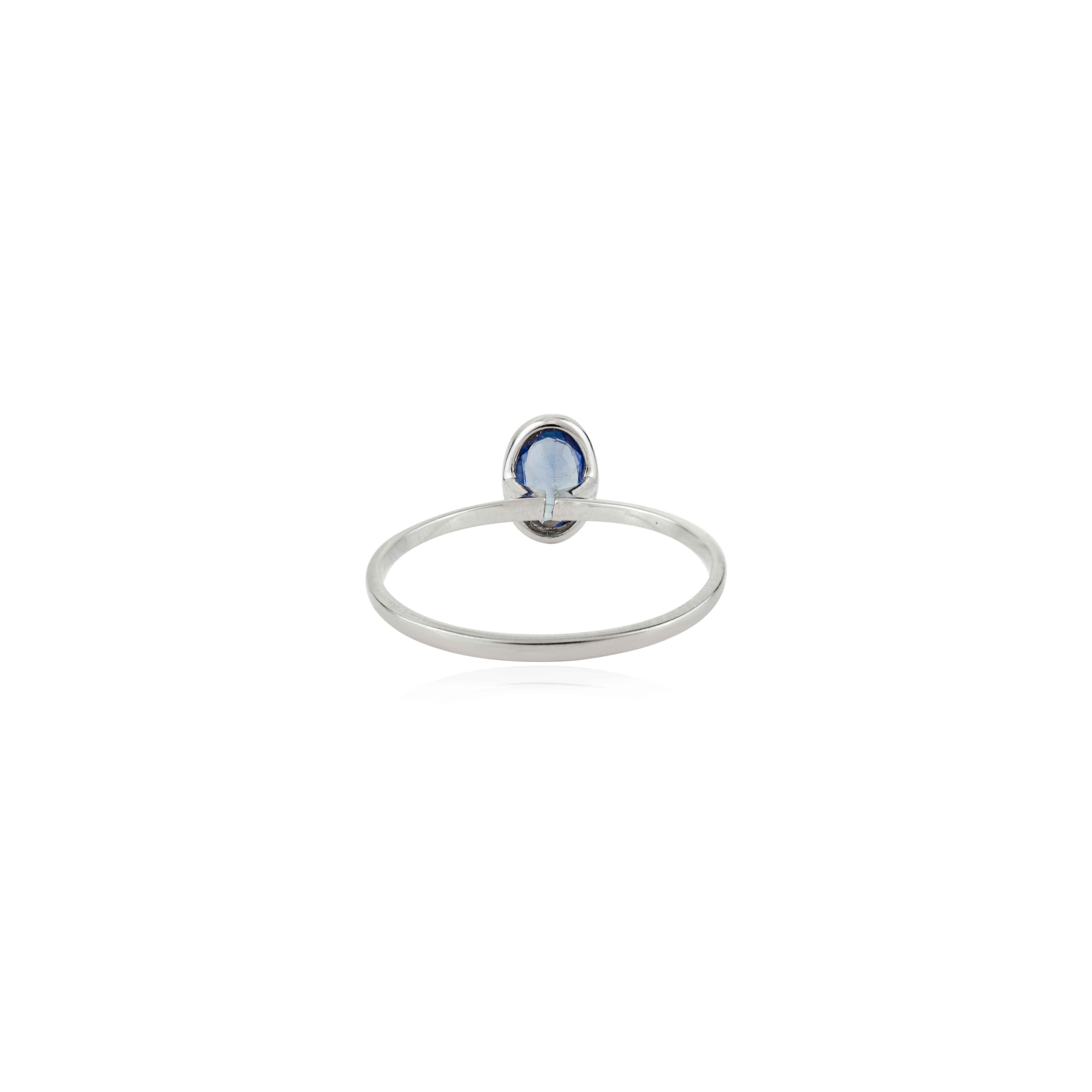 in vendita:  Anello solitario con zaffiro blu taglio ovale e castone in oro bianco 14 carati Gioielli di pregio 5