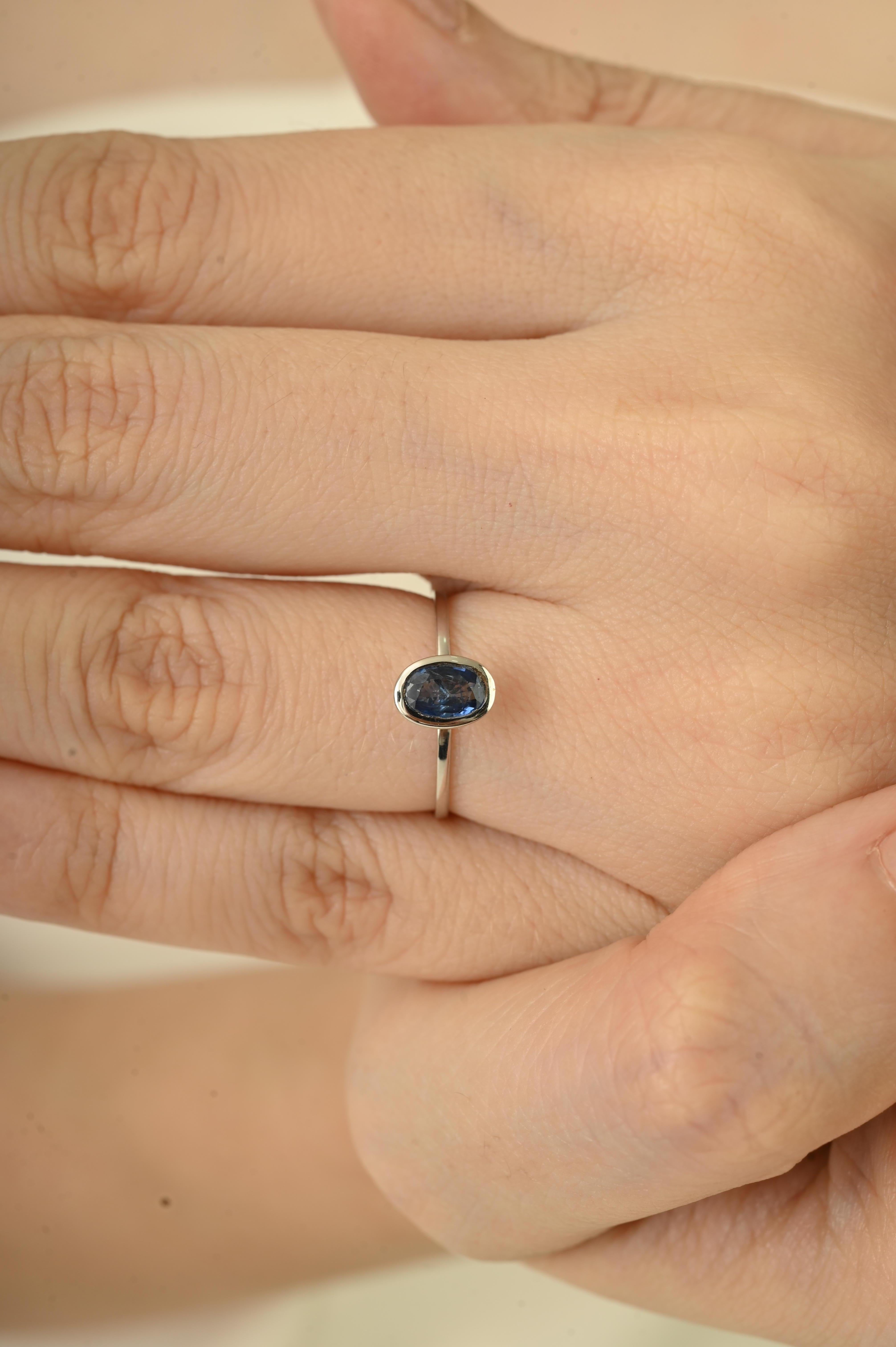 in vendita:  Anello solitario con zaffiro blu taglio ovale e castone in oro bianco 14 carati Gioielli di pregio 6