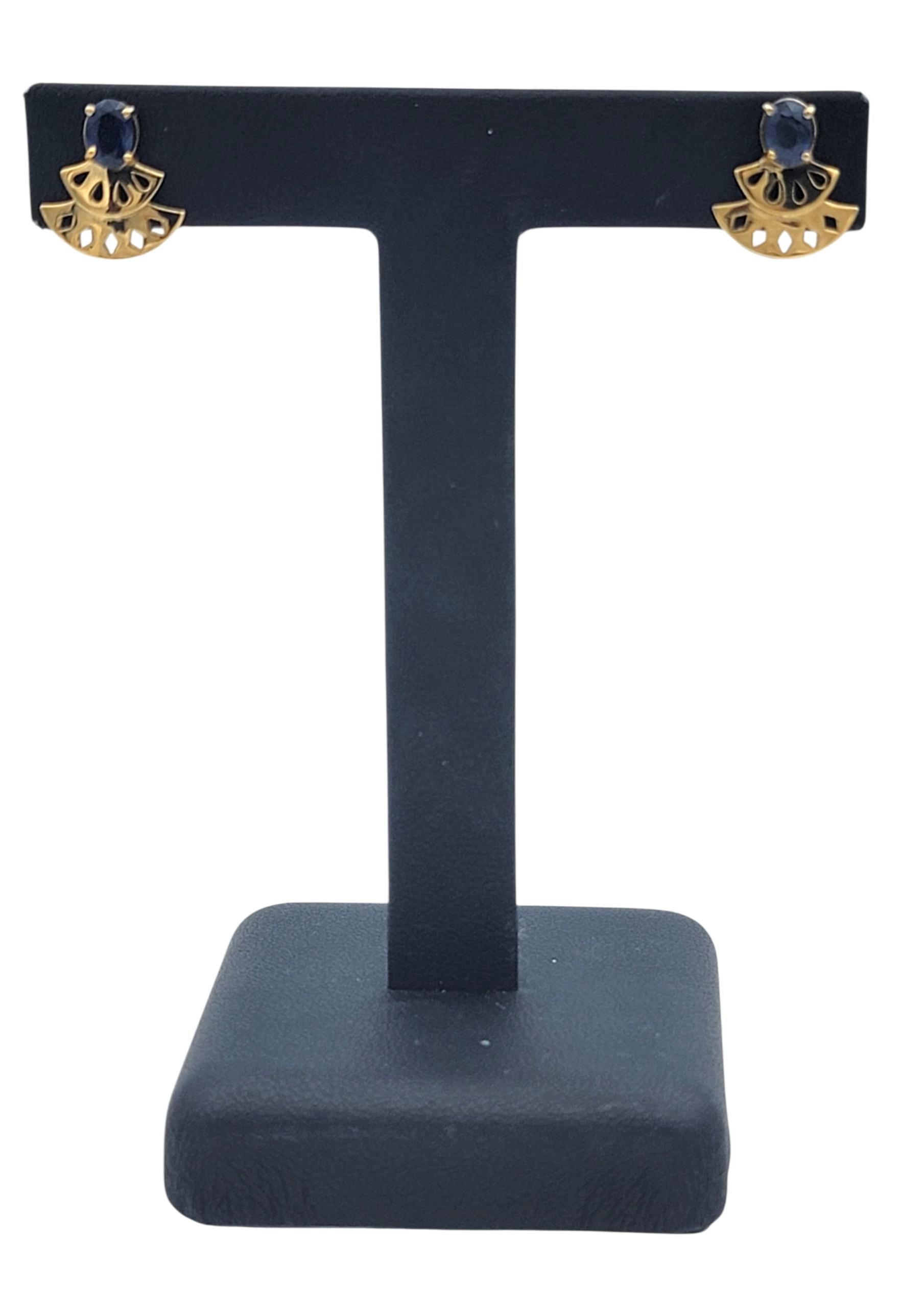 Boucles d'oreilles en or jaune 22 carats avec motif d'éventail en saphir bleu taillé en forme d'ovale Pour femmes en vente