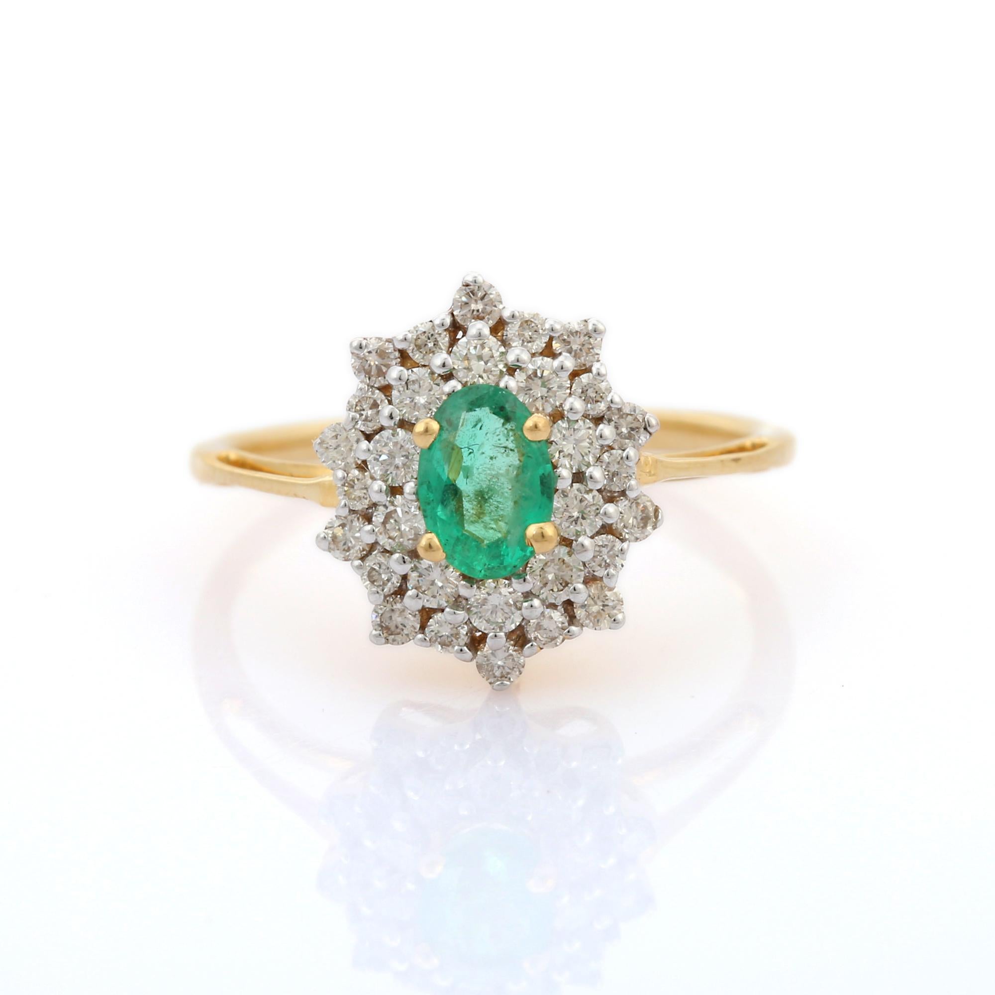 For Sale:  Oval Cut Brilliant Halo Diamond Emerald Wedding Ring in 18K Solid Yellow Gold 2