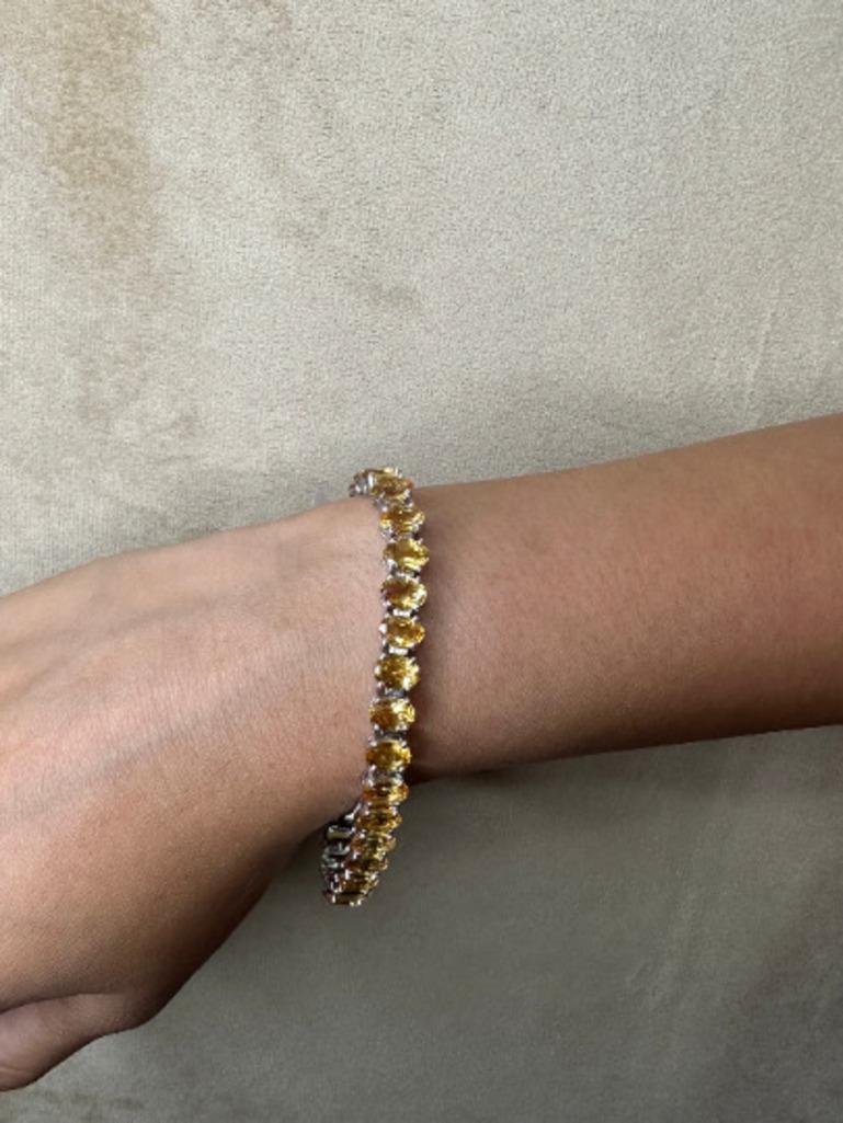 Oval Cut Citrine Gemstone Tennis Bracelet in 925 Sterling Silver for Women In New Condition For Sale In Houston, TX