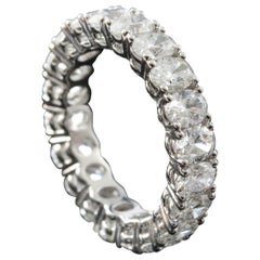 Oval Cut Diamond 0.25 Carat Eternity Ring in 18 Karat Gold