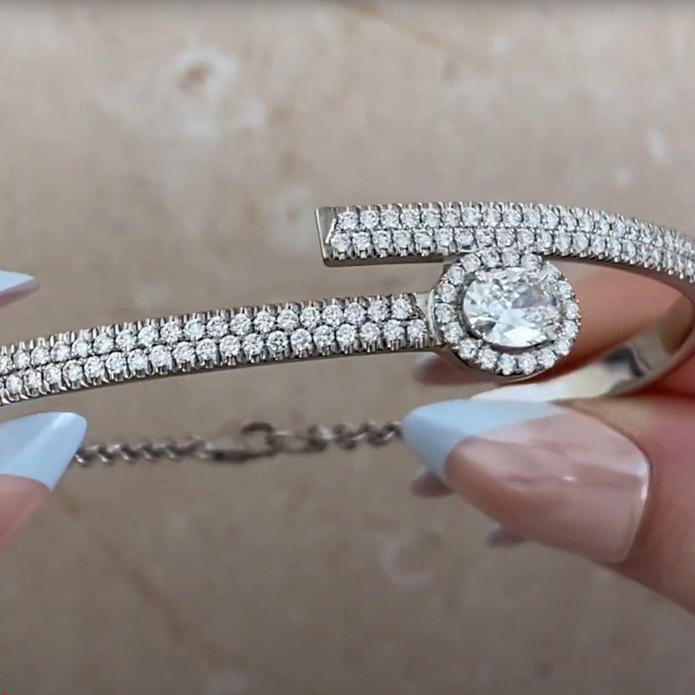 Art Deco Oval Cut Diamond (Approx 1.30-Carats) Bracelet, White Gold For Sale