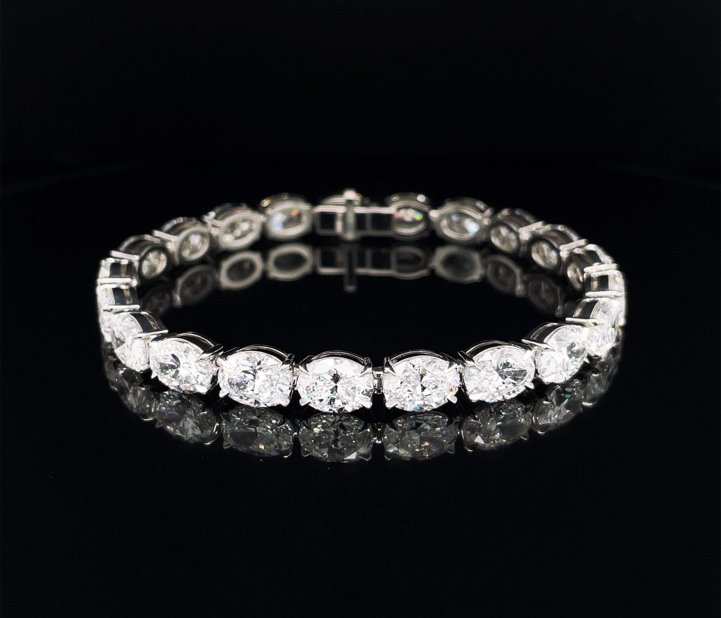 Oval Cut Diamond Bracelet, 21.23 Carats Total Weight GIA Certified For Sale