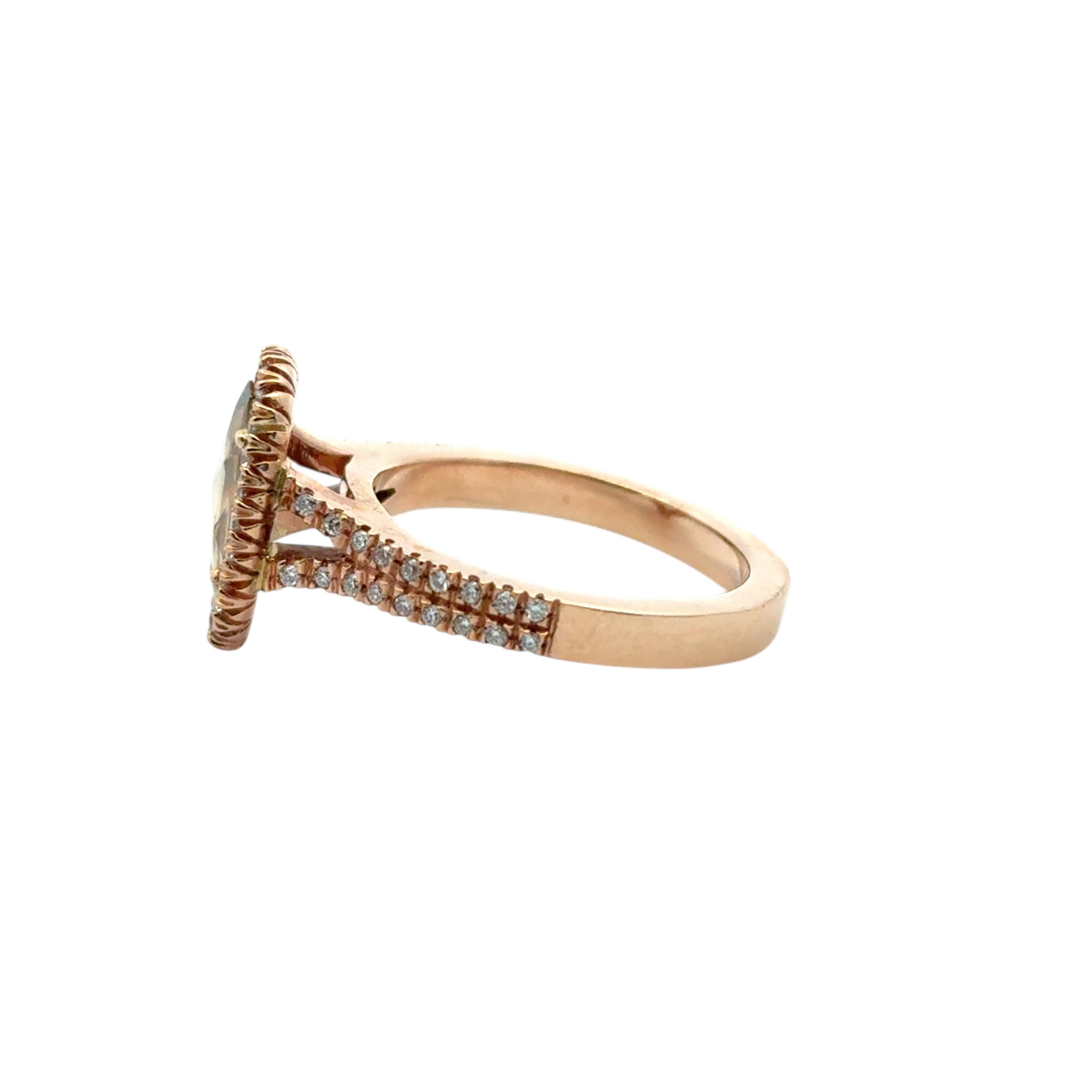 Oval Cut Diamond Halo Engagement Ring in vendita 5