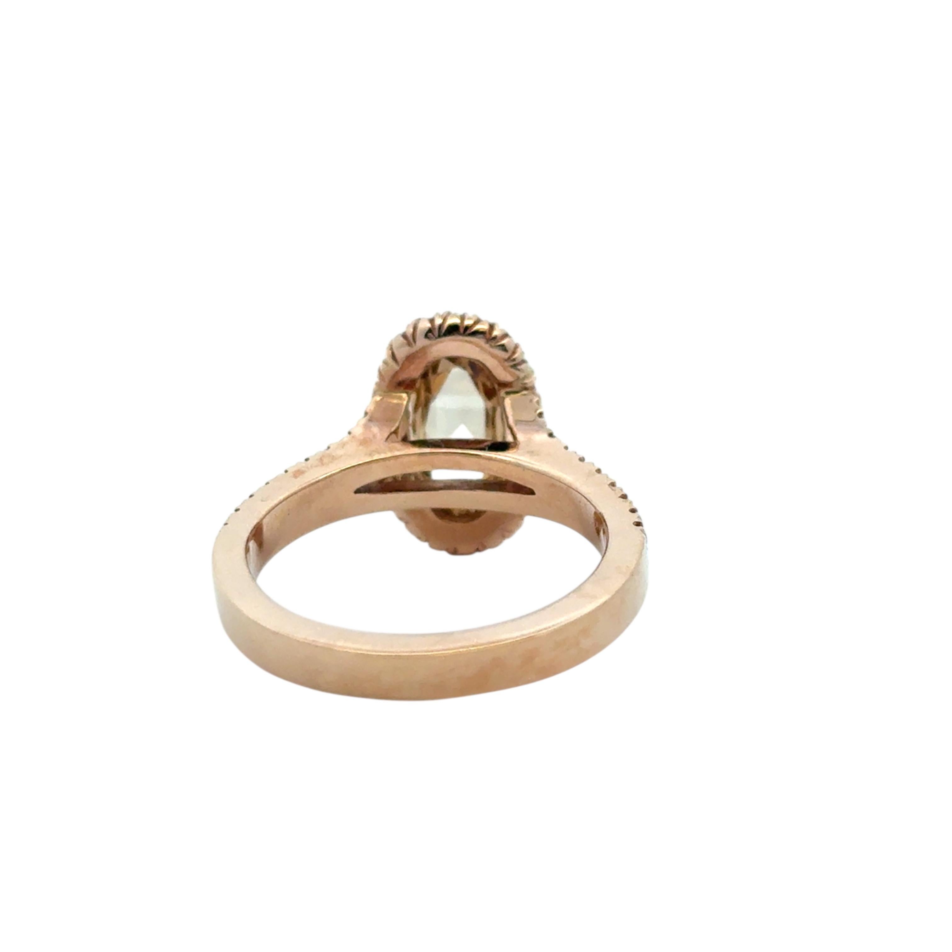 Oval Cut Diamond Halo Engagement Ring in vendita 4