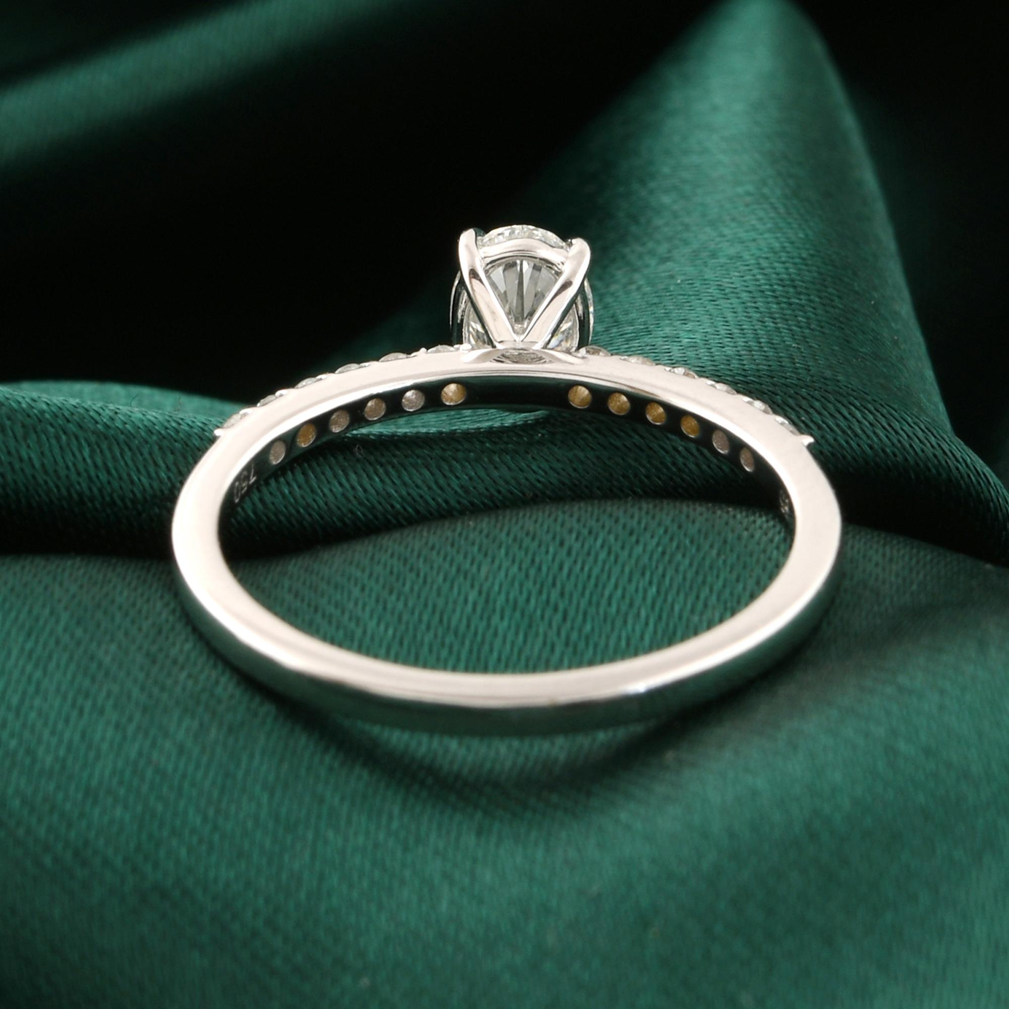 Oval Cut Diamond Solitaire Pave Band Engagement Ring 14K White Gold Jewelry In New Condition For Sale In Diera, Dubai