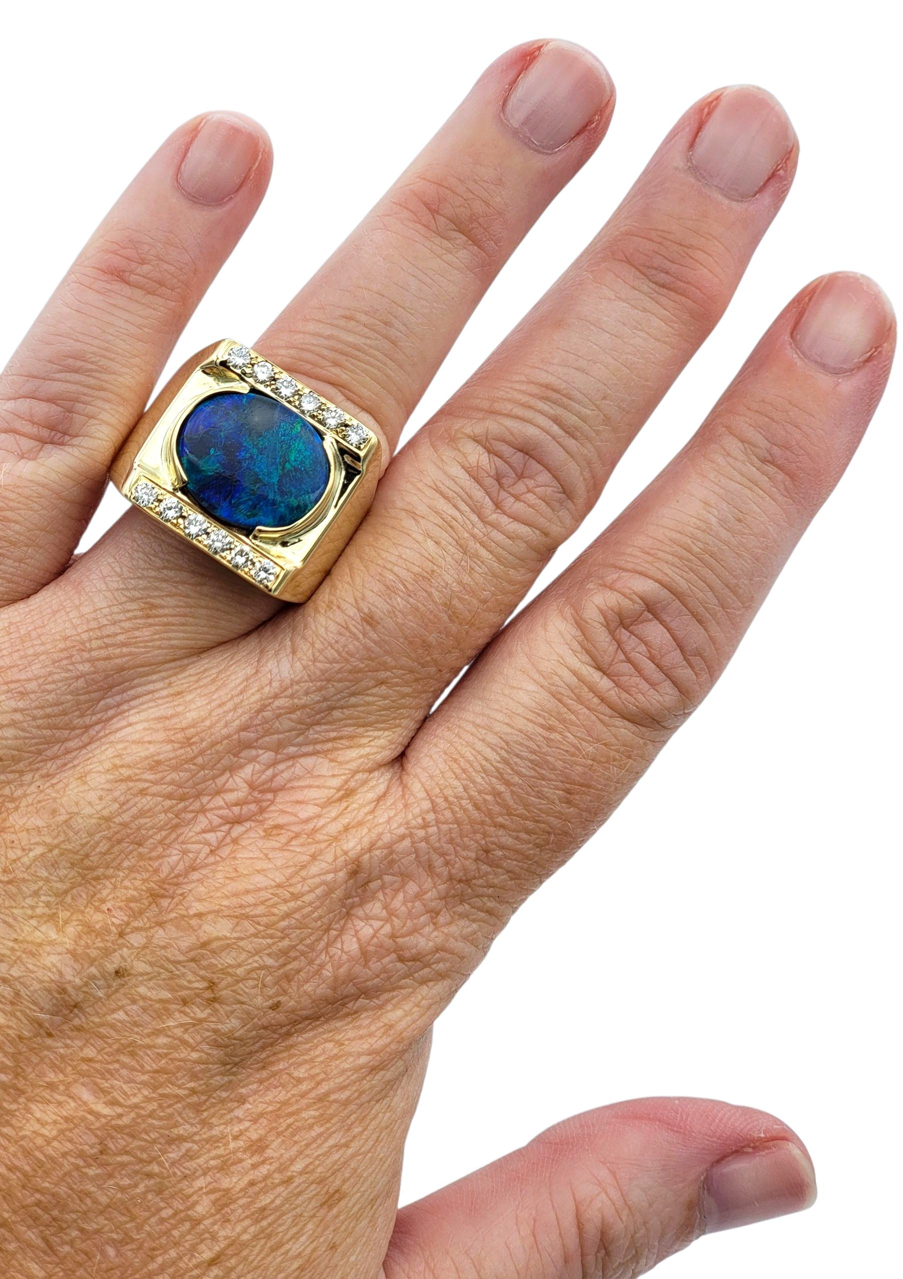 Bague cocktail en or jaune 14 carats avec opale noire de l'Est et de l'Ouest de taille ovale et diamants en vente 1