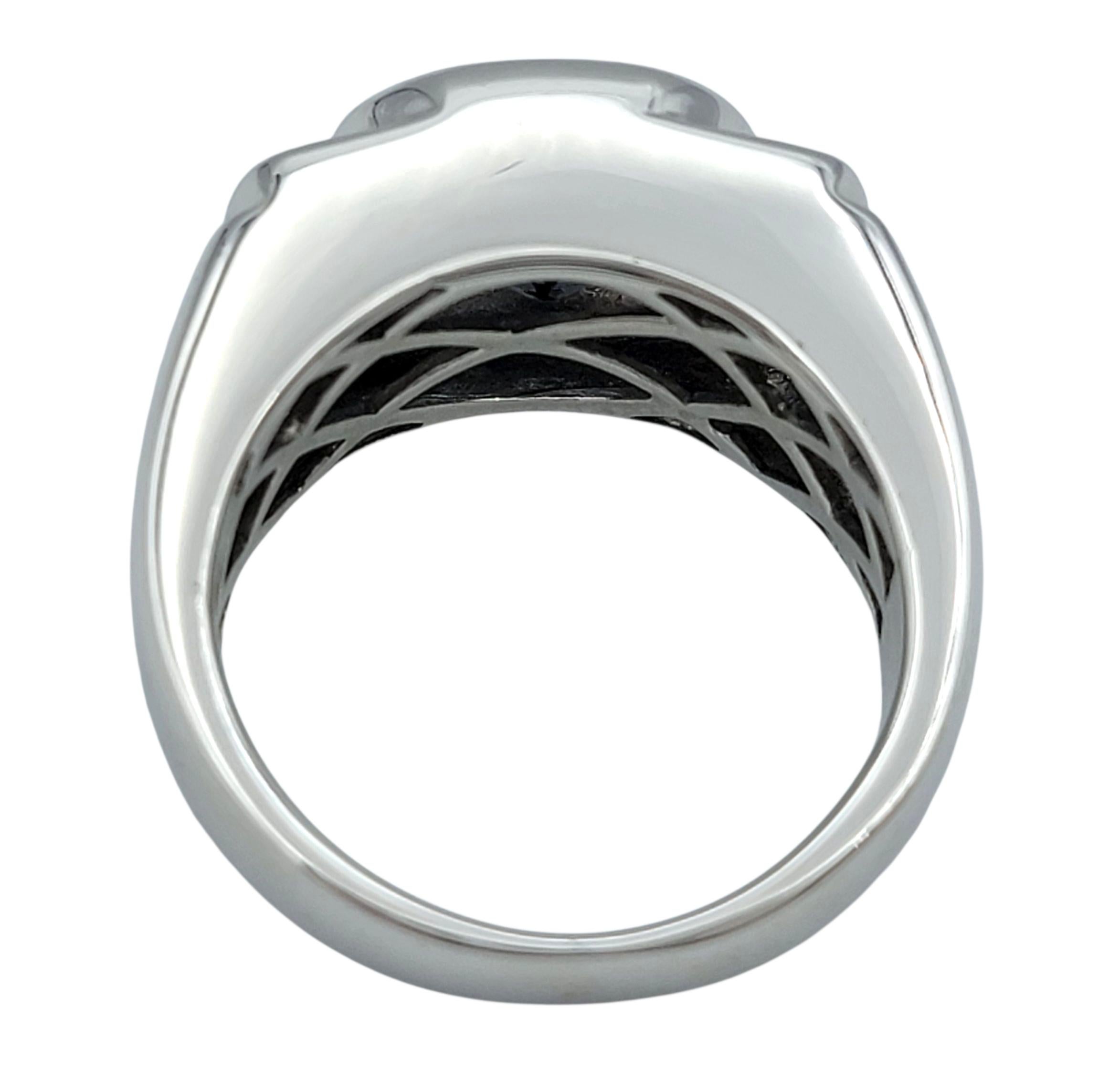 Bague en or blanc 14 carats avec spinelle bleu-gris East West et diamant de taille ovale en vente 2