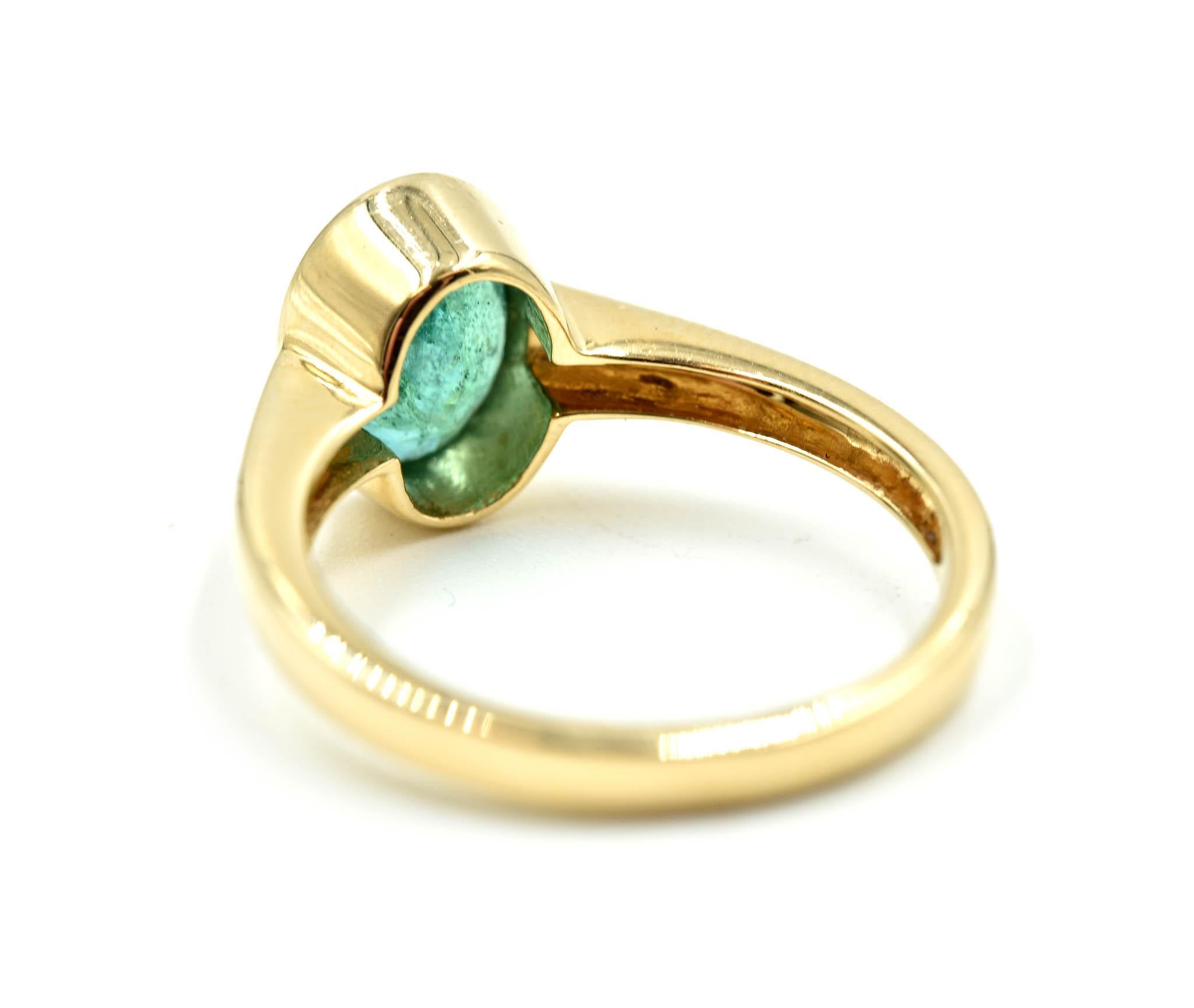 Oval Cut Emerald Solitaire Ring 14 Karat Yellow Gold In Excellent Condition In Scottsdale, AZ